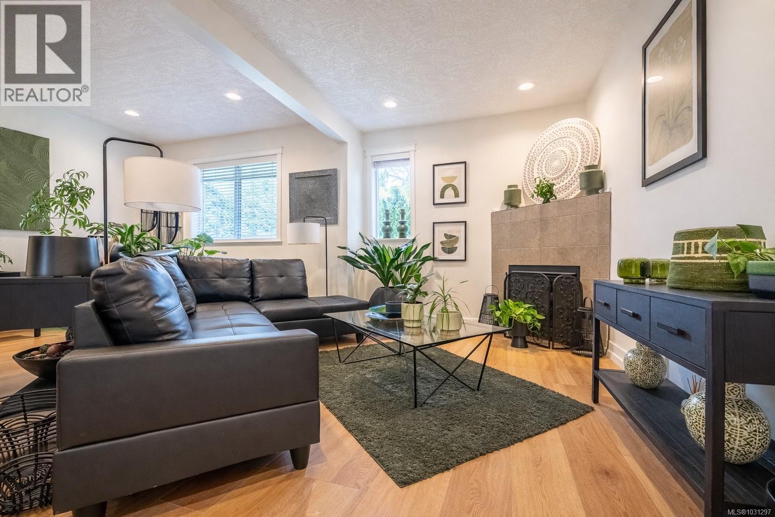 107 1924 Maple Avenue South, Sooke