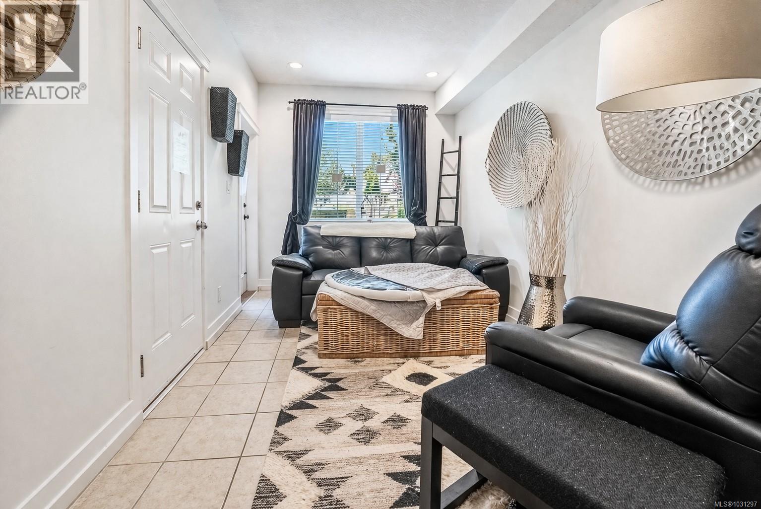 107 1924 Maple Avenue South, Sooke