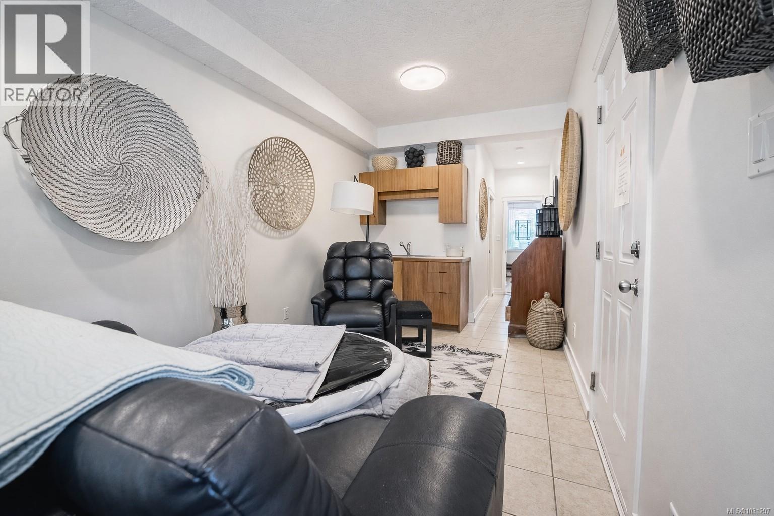 107 1924 Maple Avenue South, Sooke