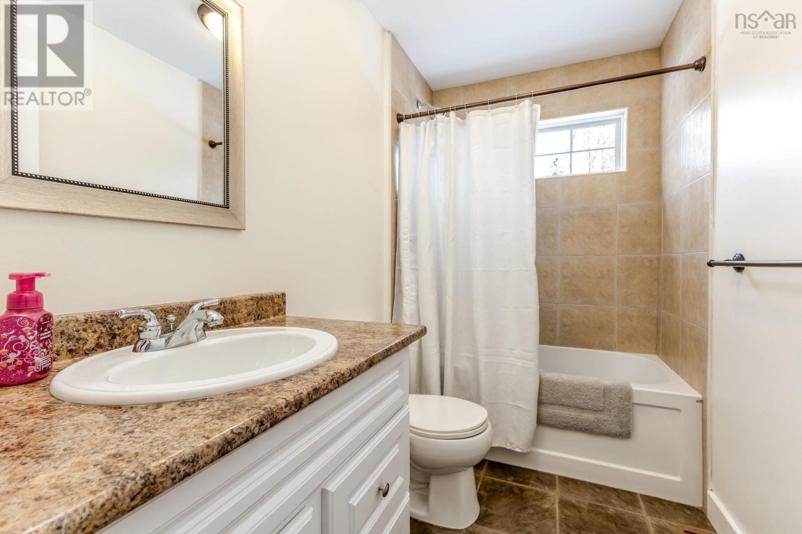 Property 19 of 38 of 61 Fourth Street