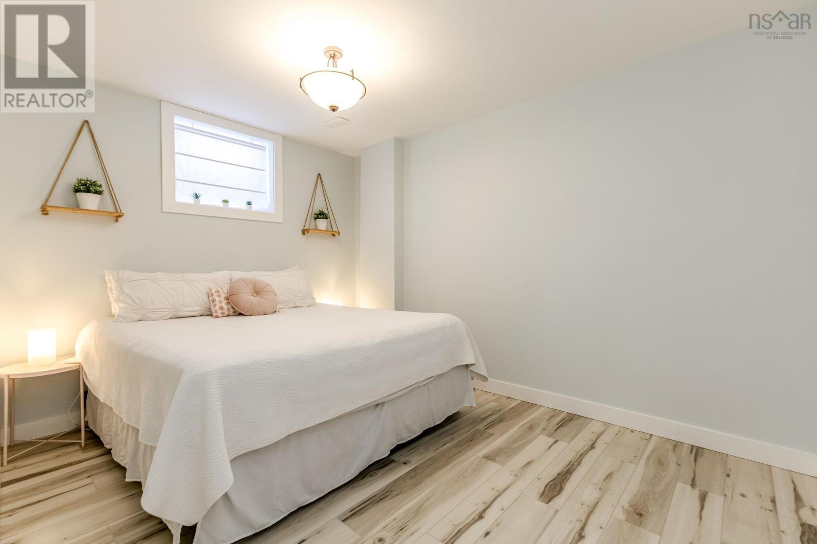 Property 29 of 38 of 61 Fourth Street