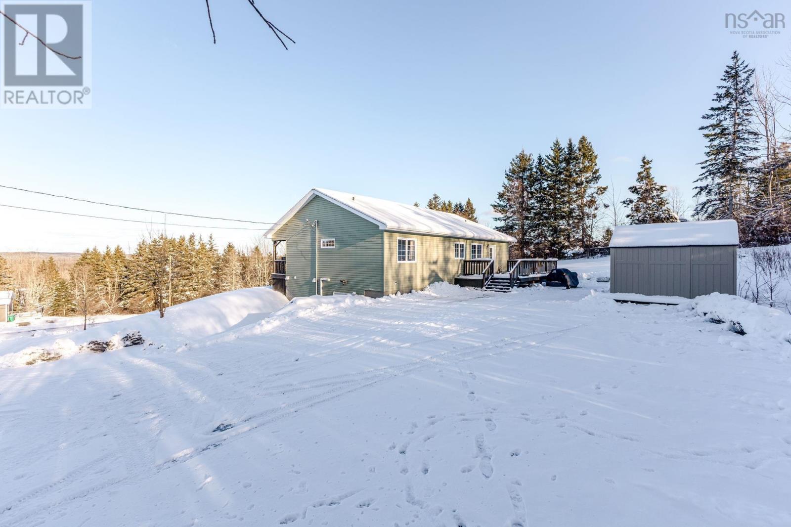 Property 33 of 38 of 61 Fourth Street