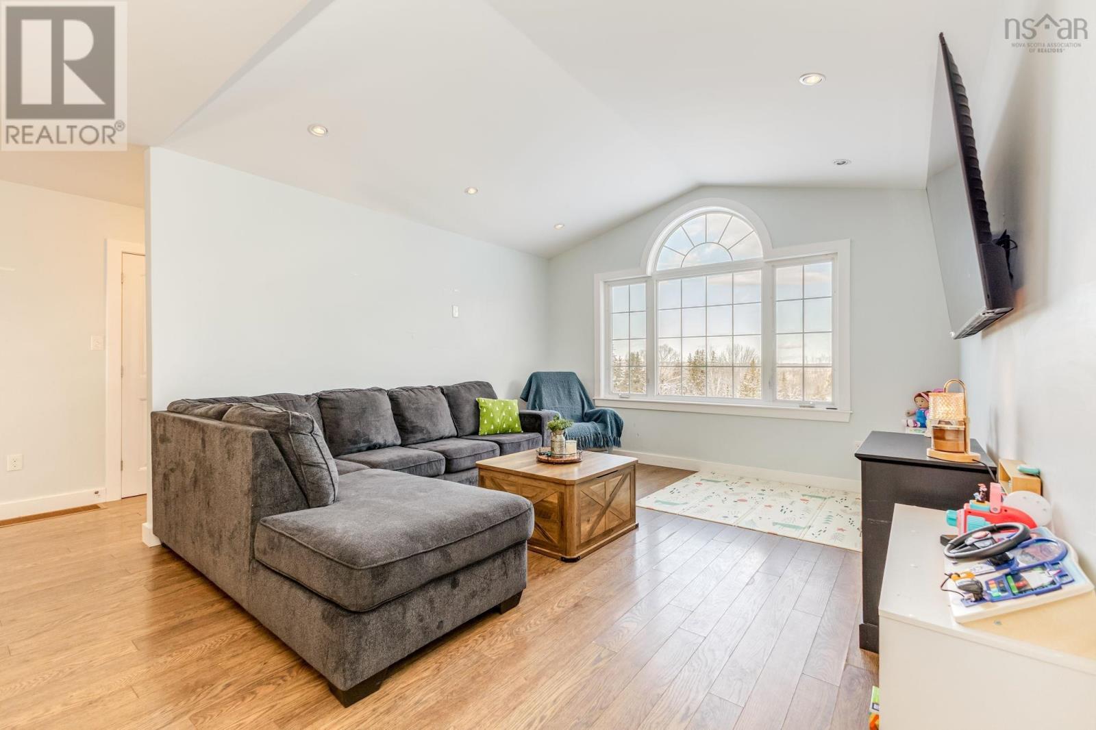 Property 7 of 38 of 61 Fourth Street