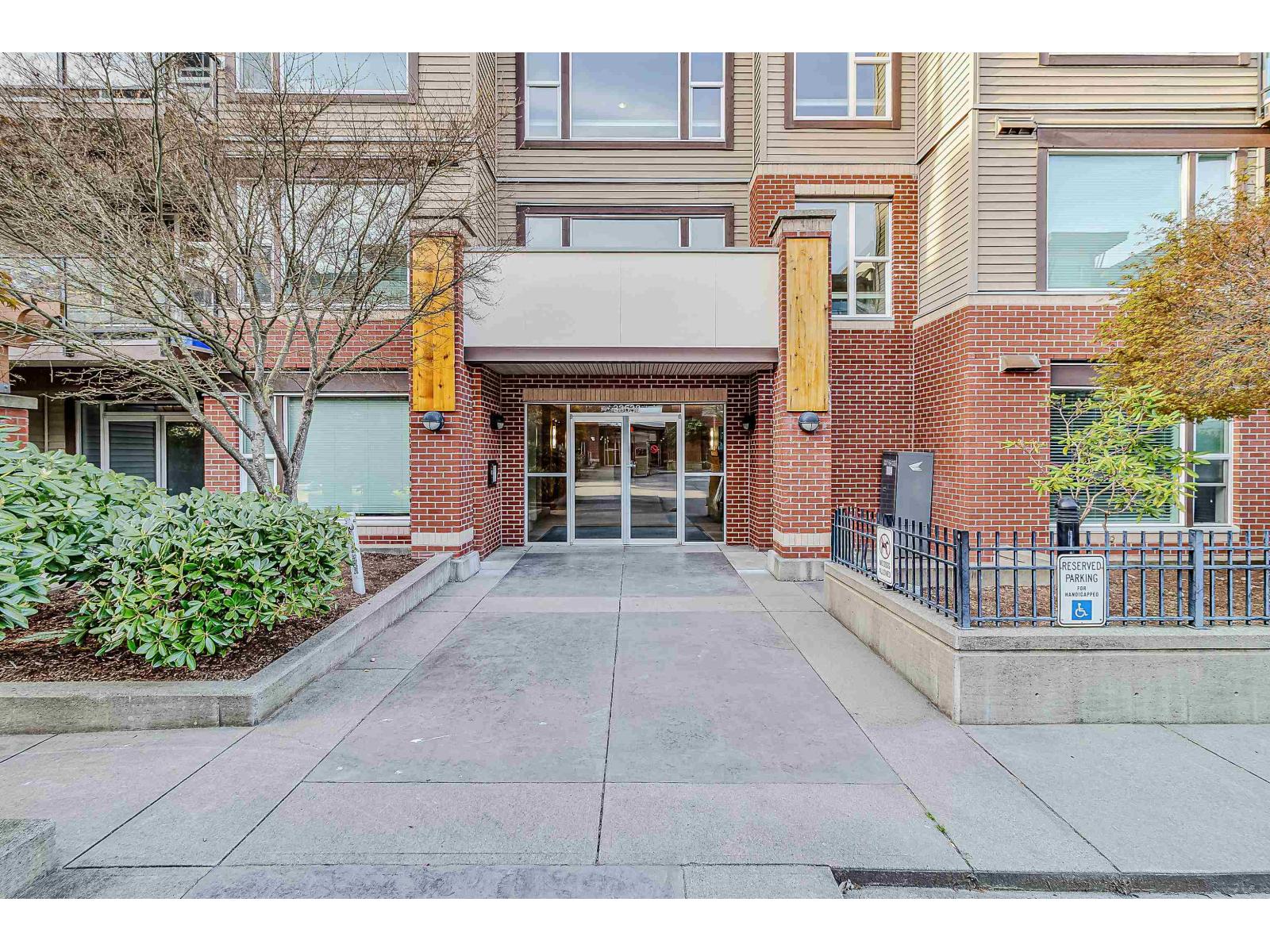 214 33538 MARSHALL ROAD