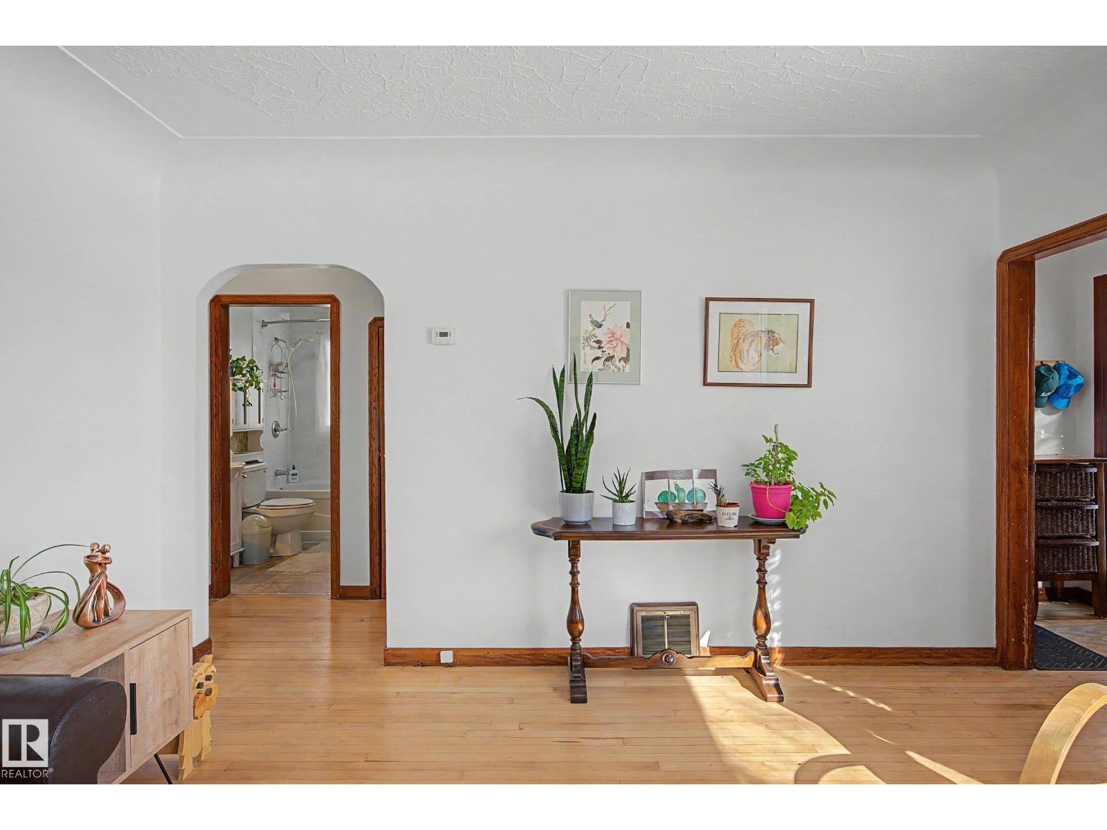 12140 91 ST NW, Edmonton