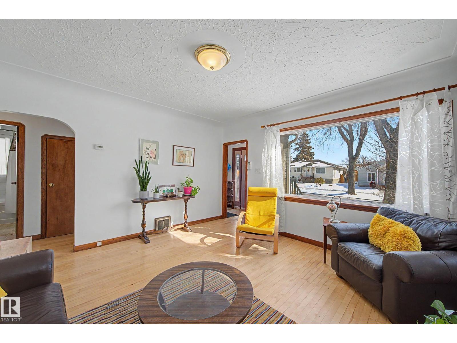 12140 91 ST NW, Edmonton