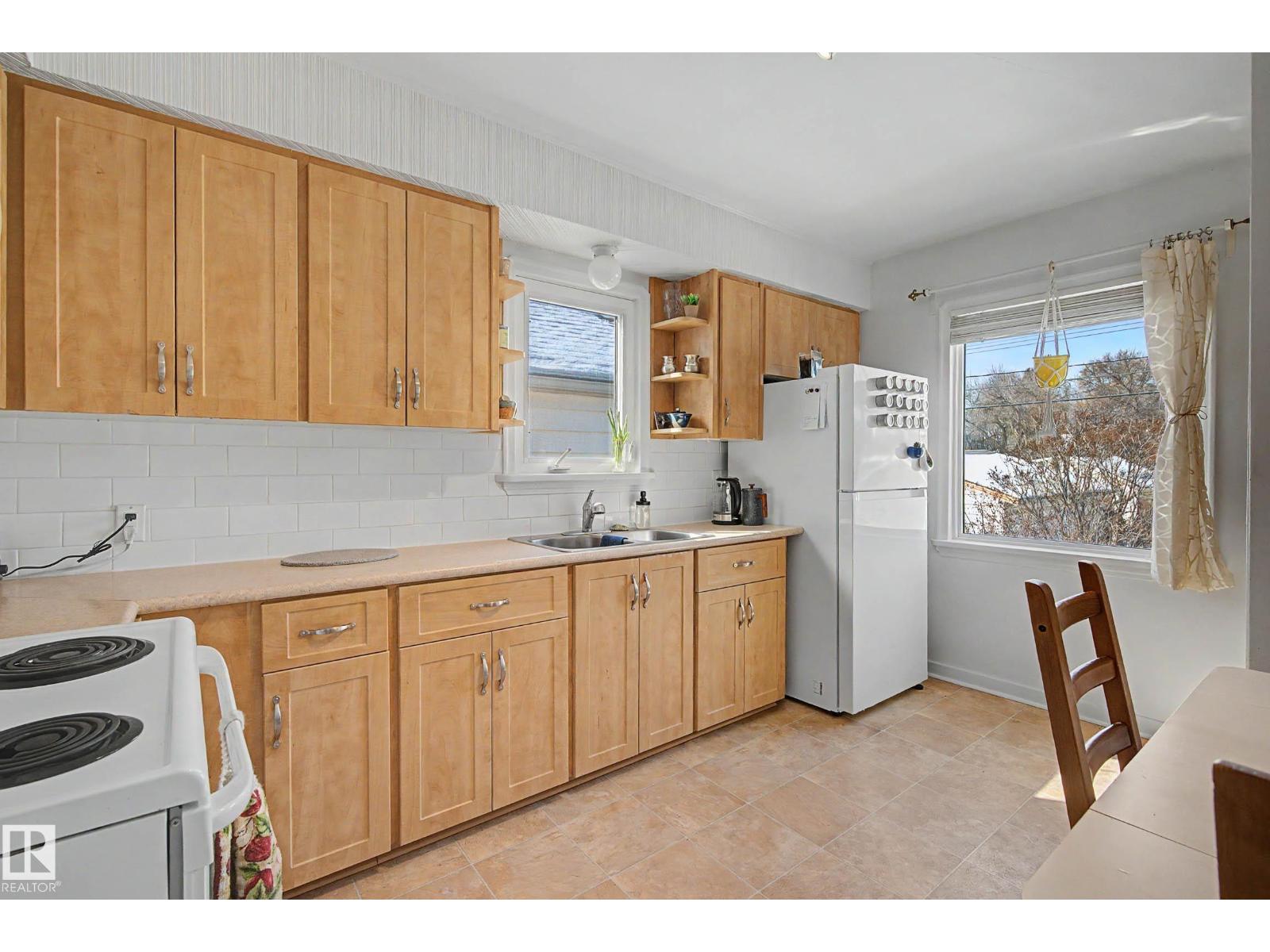 12140 91 ST NW, Edmonton