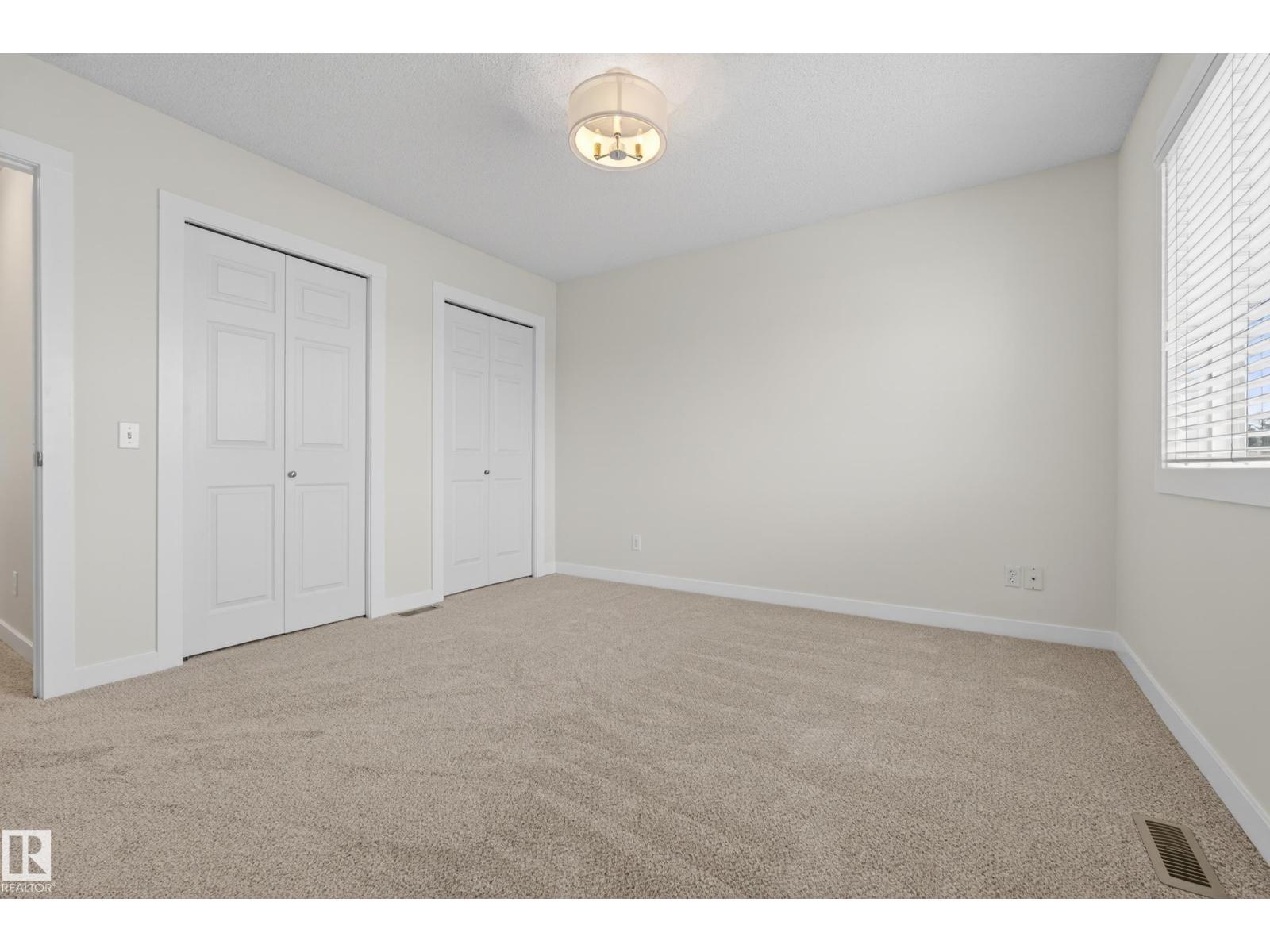 #9 10909 106 ST NW, Edmonton