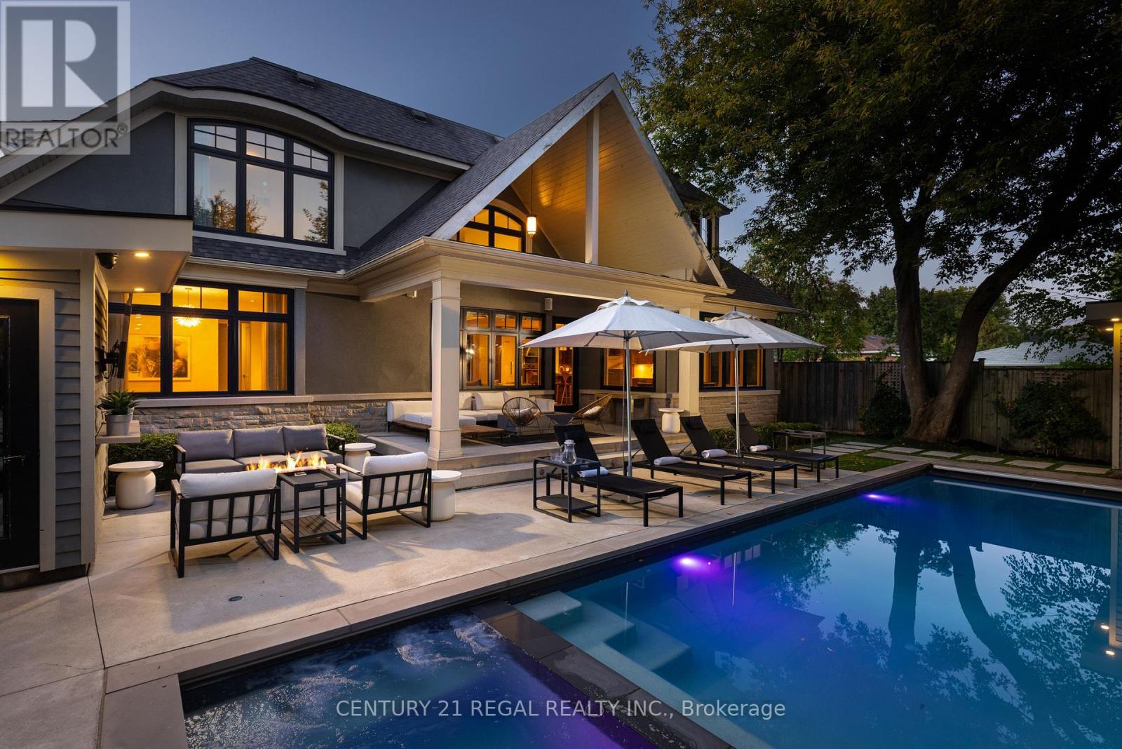 2442 MEADOWOOD CRESCENT