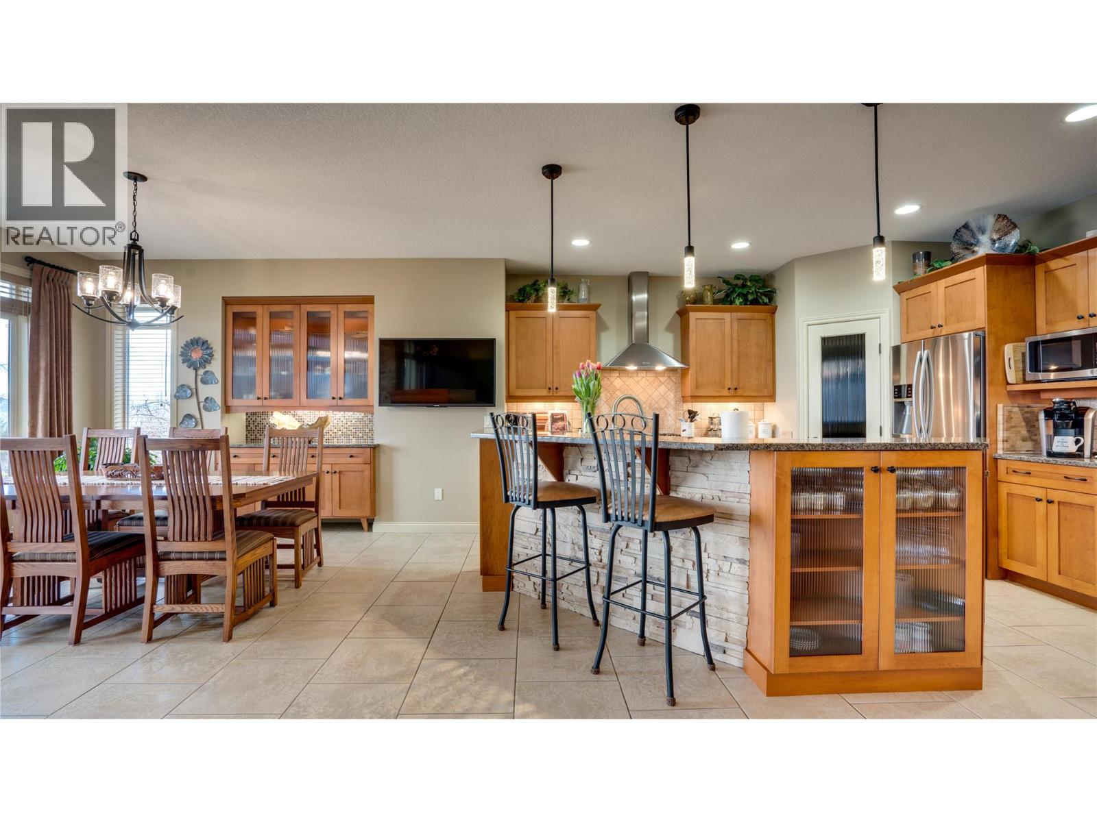 1008 Foothills Court, Vernon