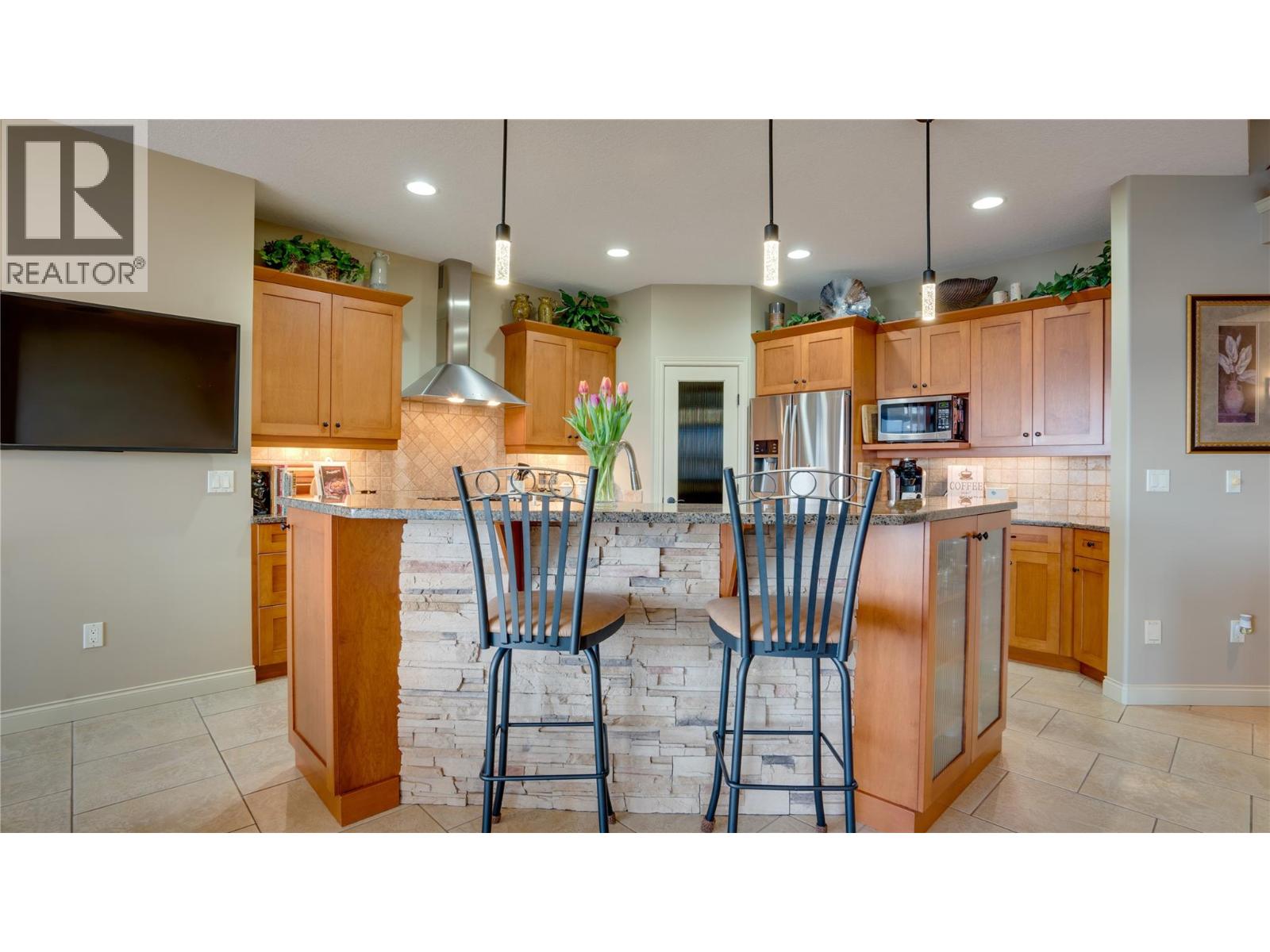 1008 Foothills Court, Vernon