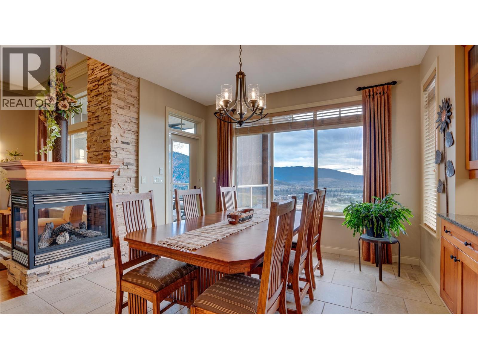 1008 Foothills Court, Vernon