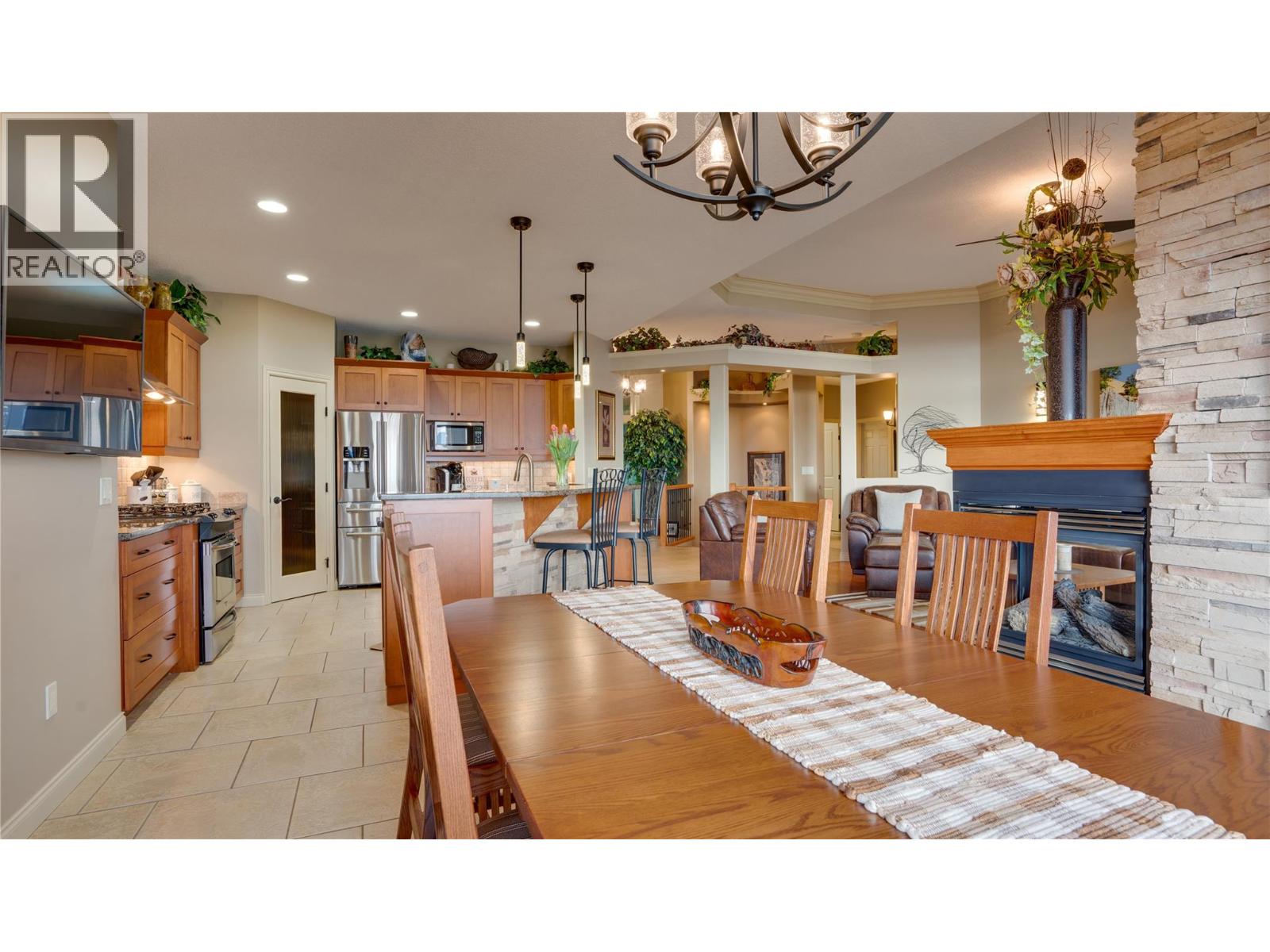 1008 Foothills Court, Vernon