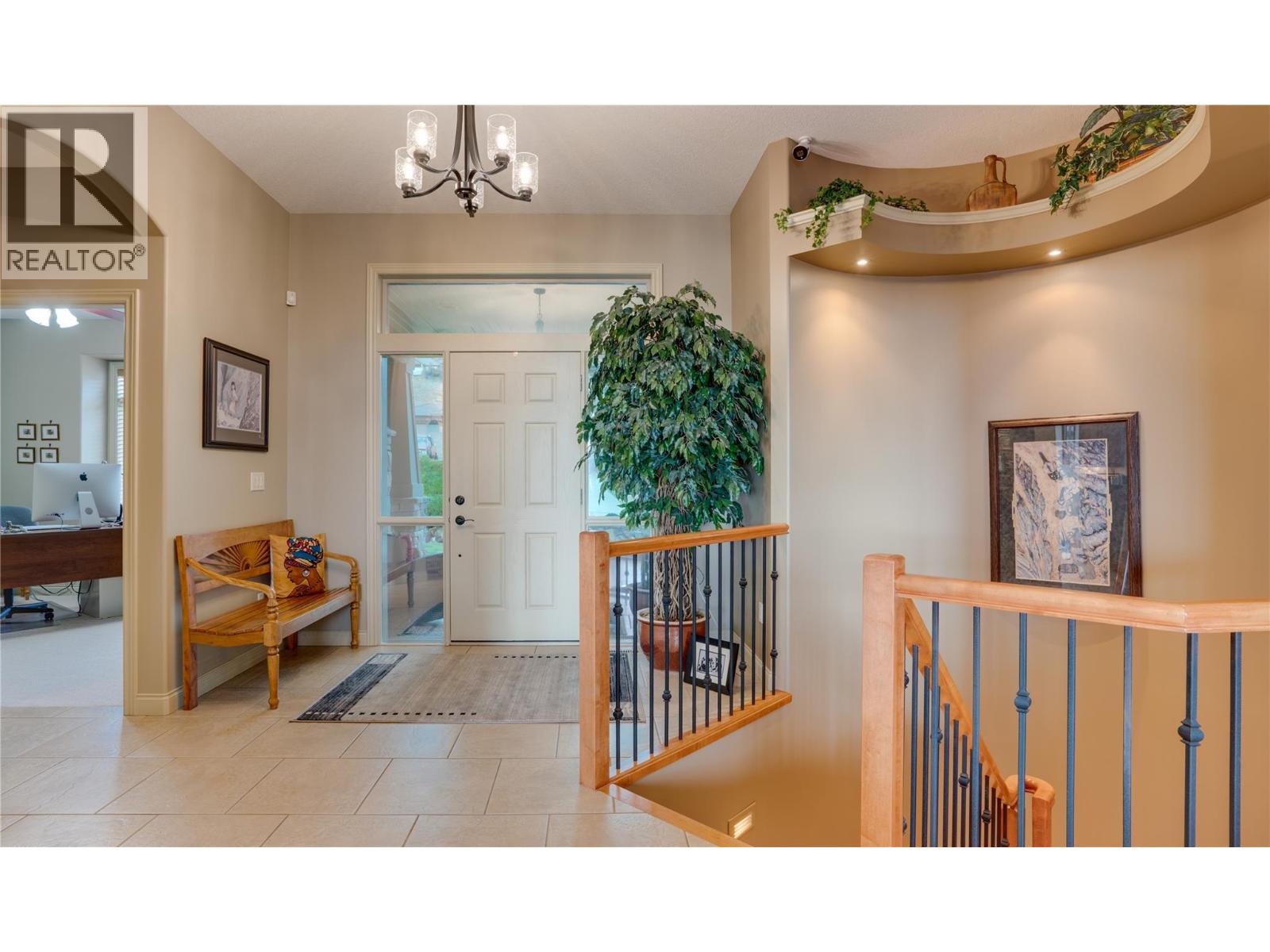 1008 Foothills Court, Vernon