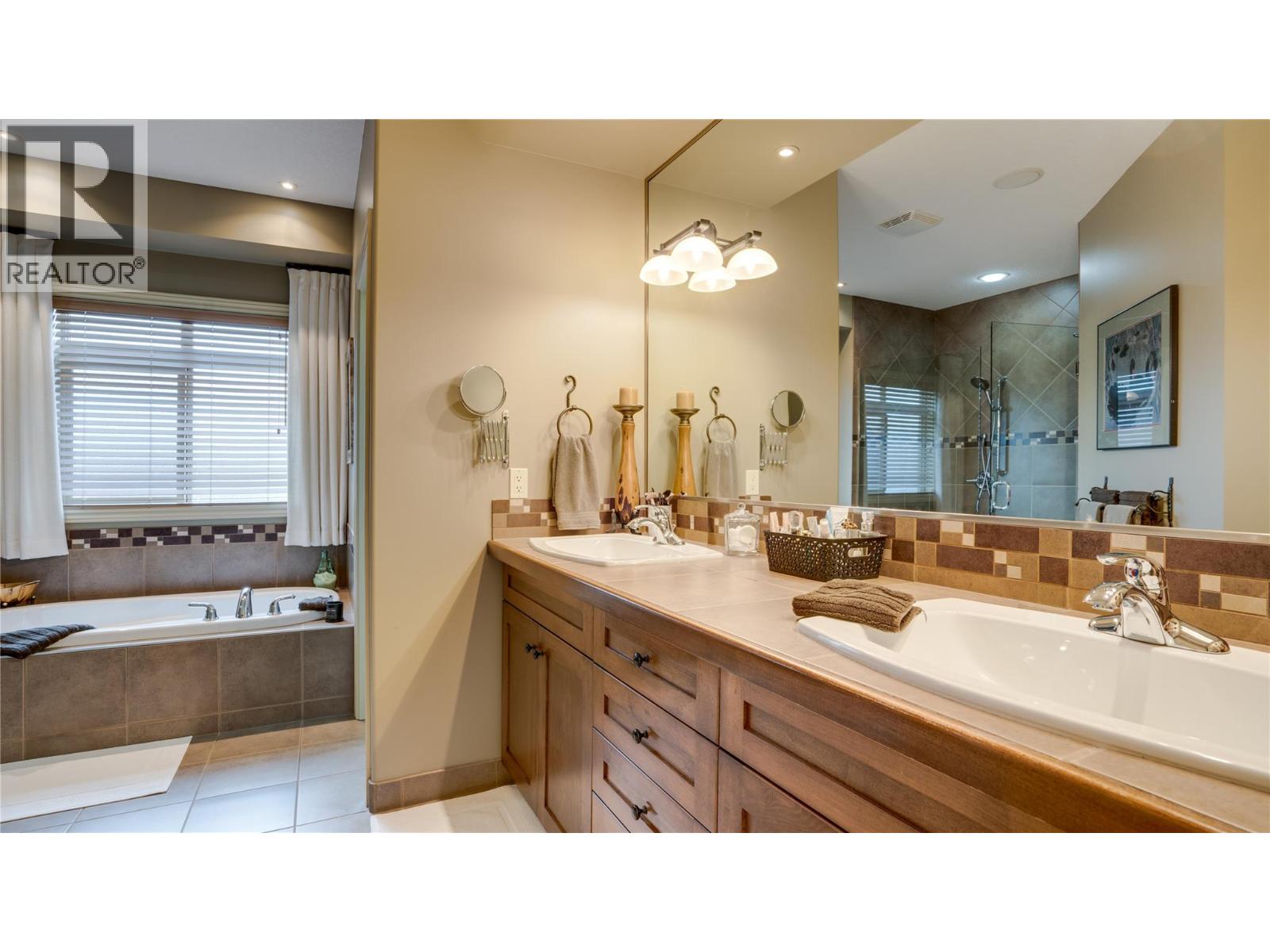 1008 Foothills Court, Vernon