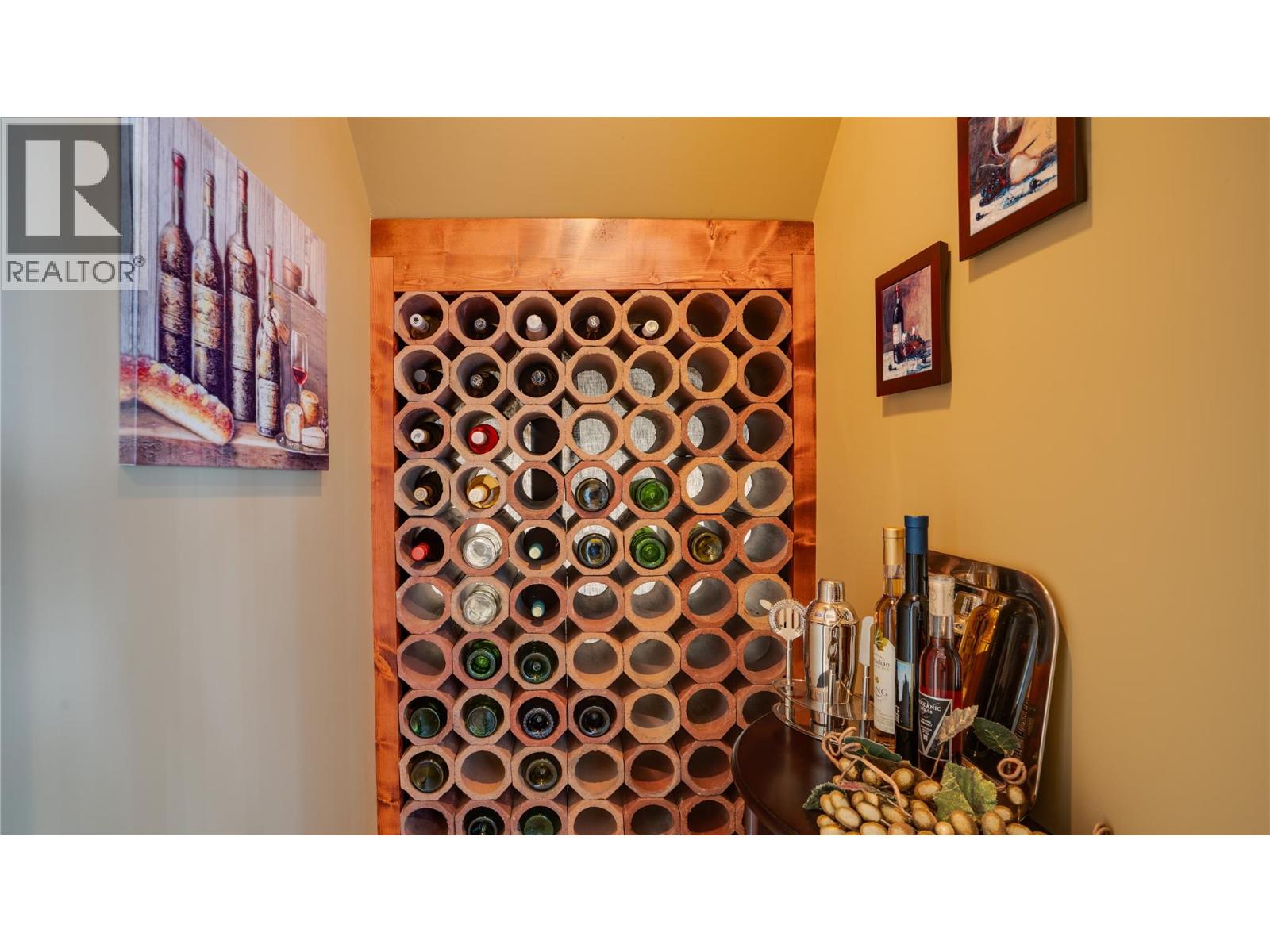 1008 Foothills Court, Vernon