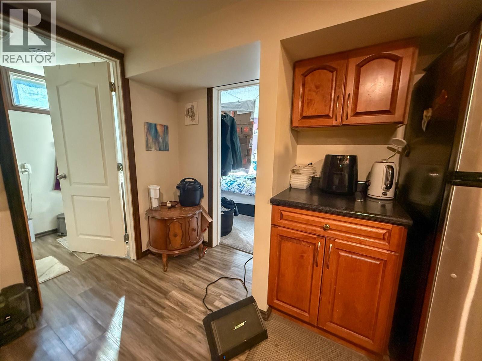 2533 Columbia Avenue, Castlegar