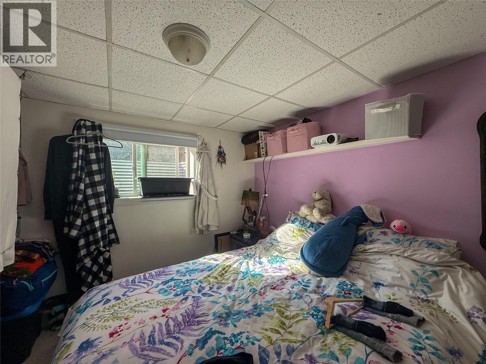 2533 Columbia Avenue, Castlegar