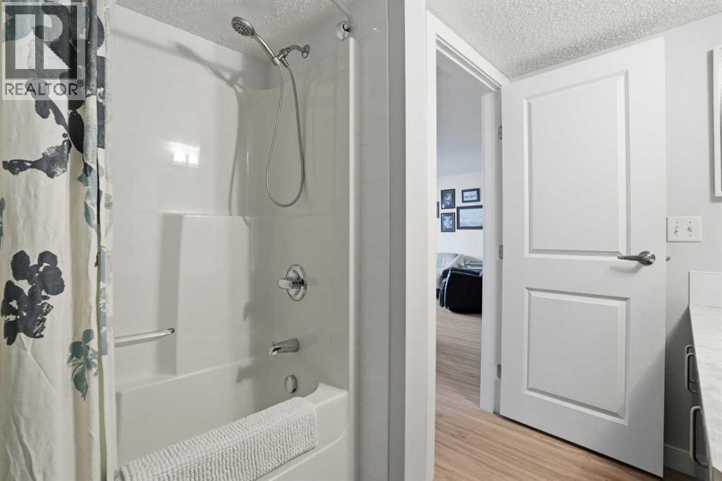 Single Family House for Sale in   Country Village Circle NE Country Hills Village Calgary 