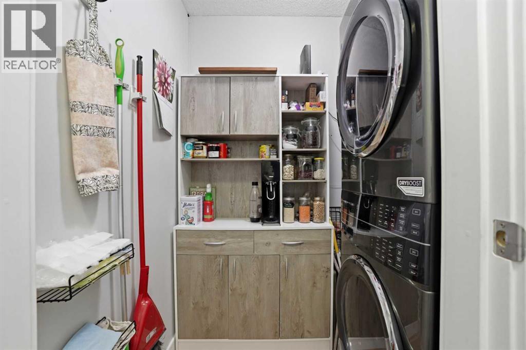 Single Family House for Sale in   Country Village Circle NE Country Hills Village Calgary 