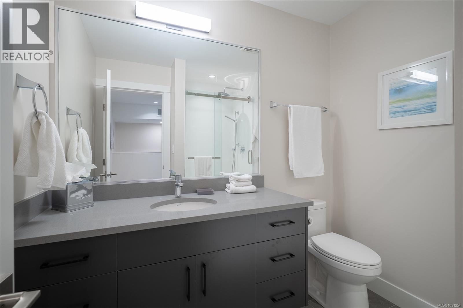 #8 7470 COTTAGE WAY - 17