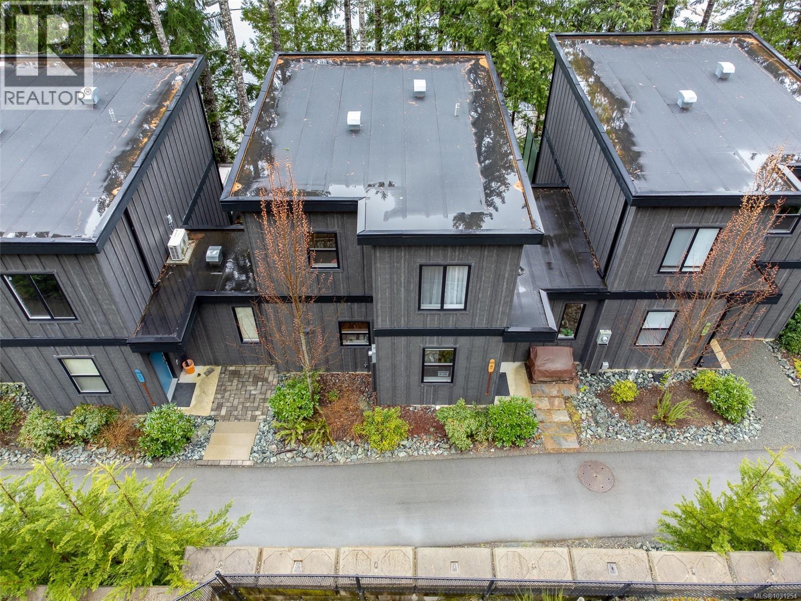 #8 7470 COTTAGE WAY - 44