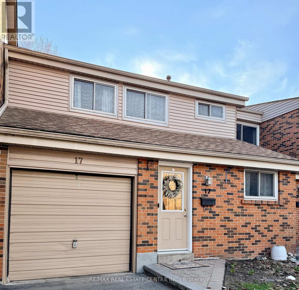 #17 2755 WINDWOOD DRIVE - 4