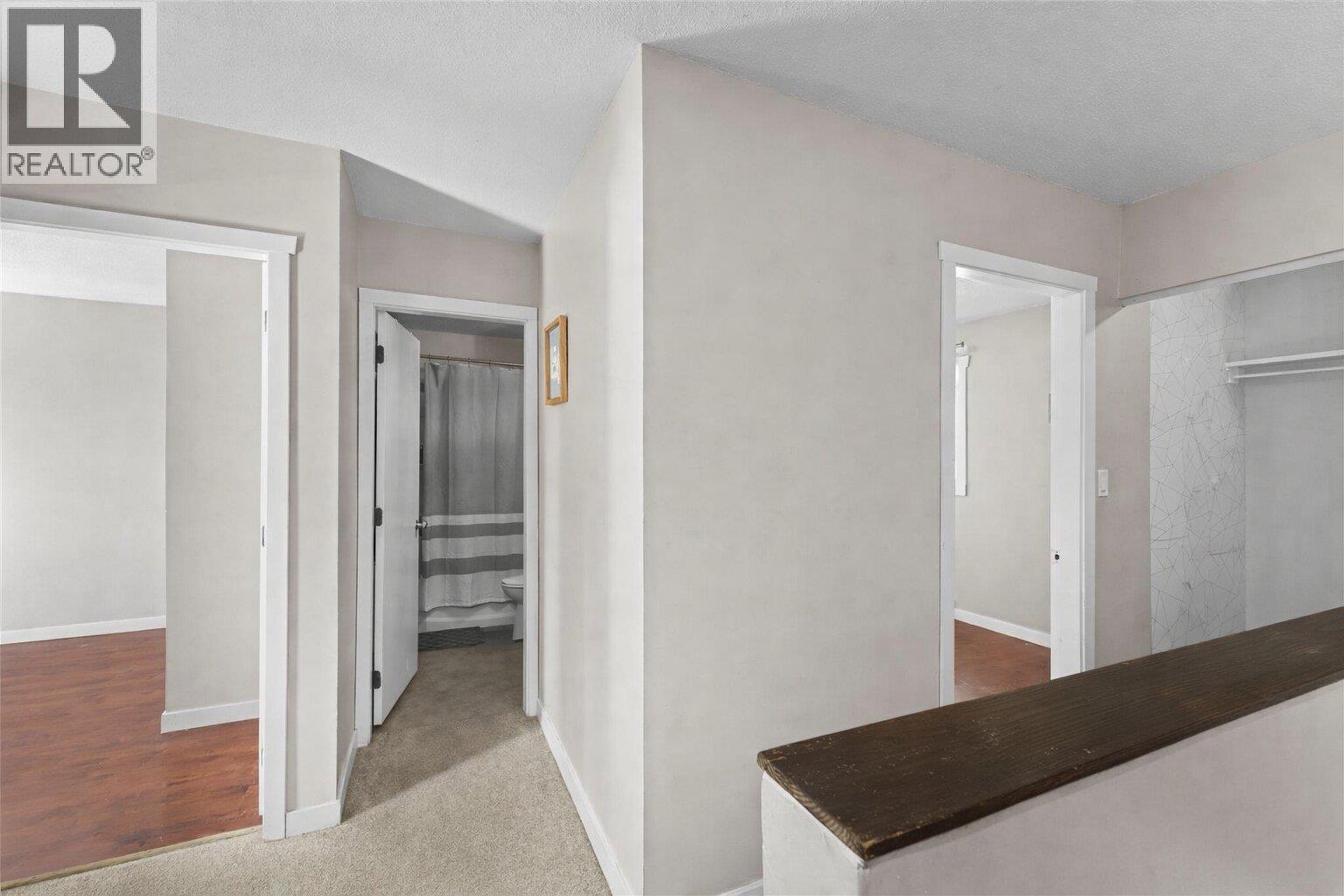 #4 700 COLLINGWOOD DRIVE - 9