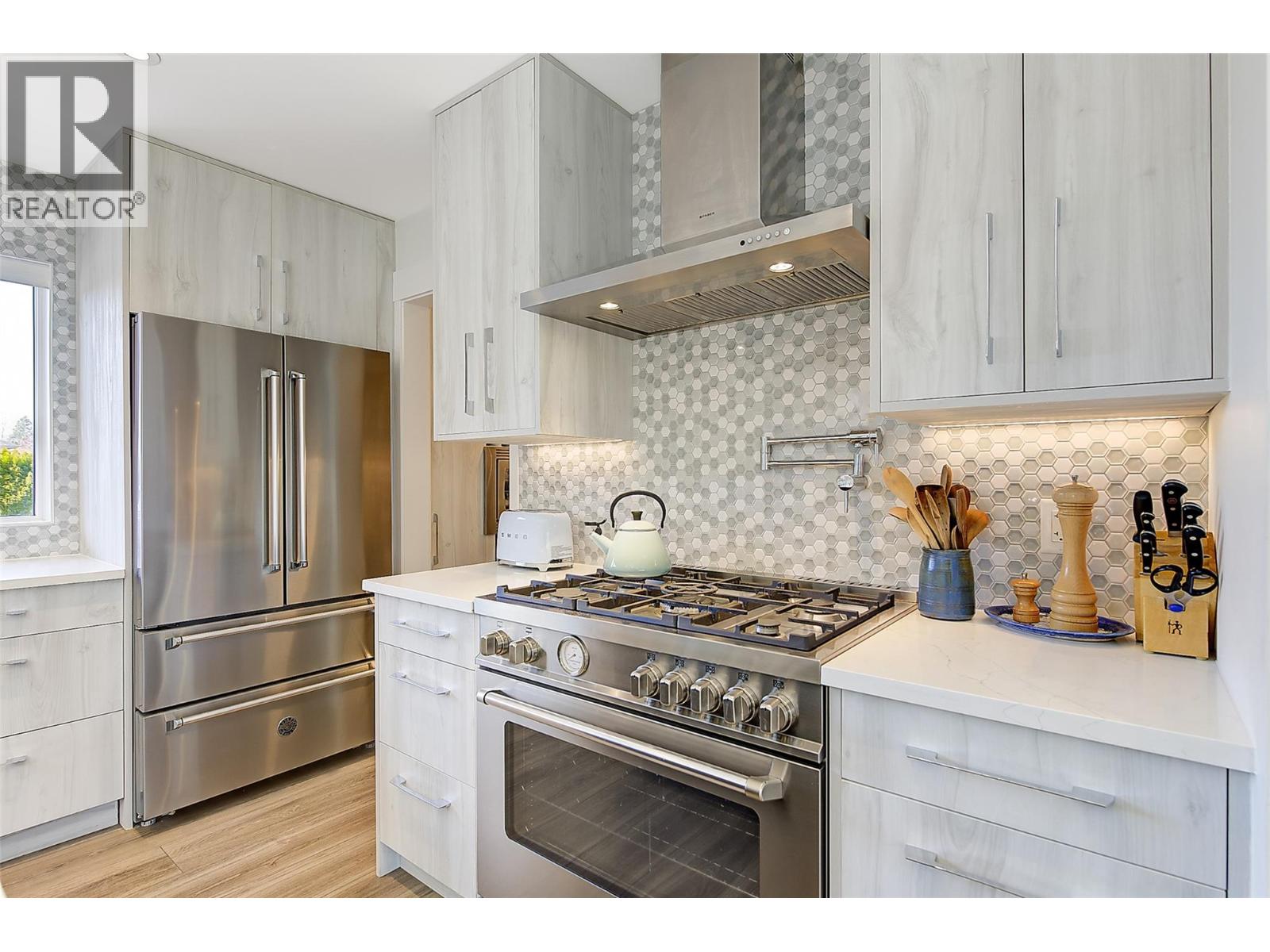  4354 Kensington Drive, Kelowna