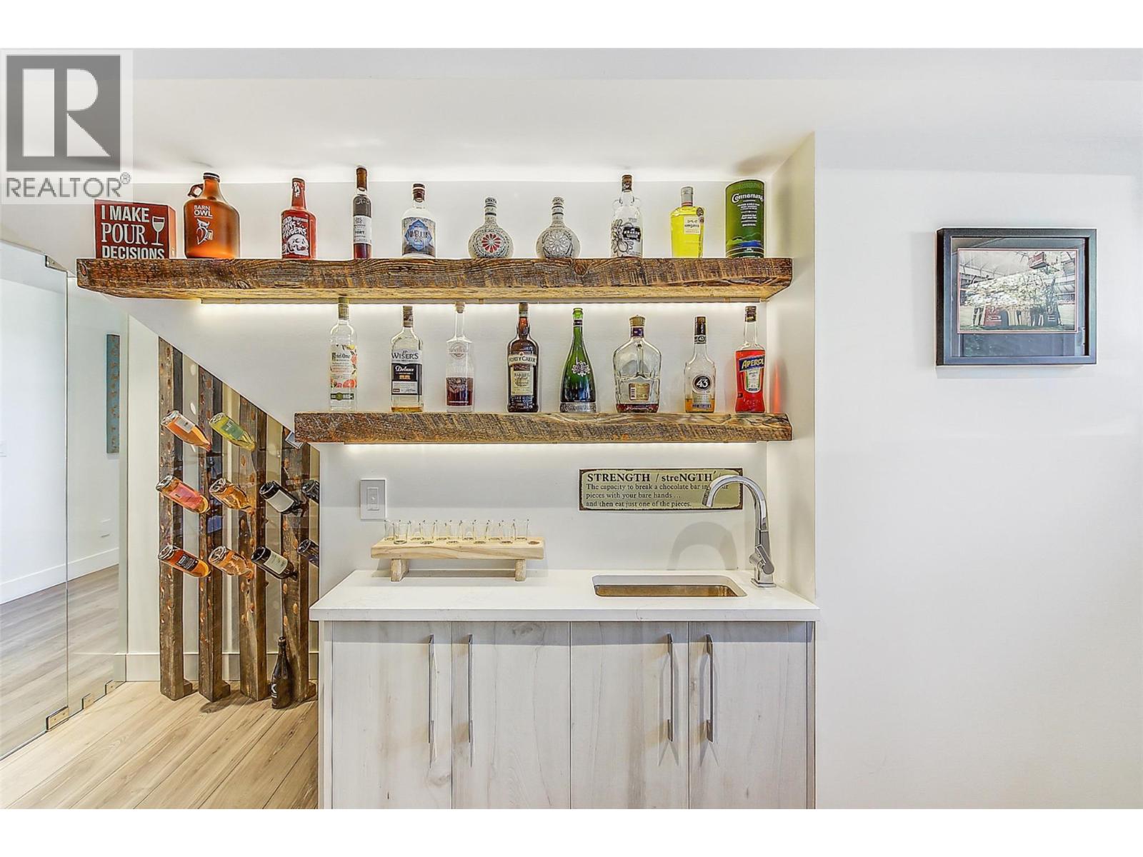  4354 Kensington Drive, Kelowna