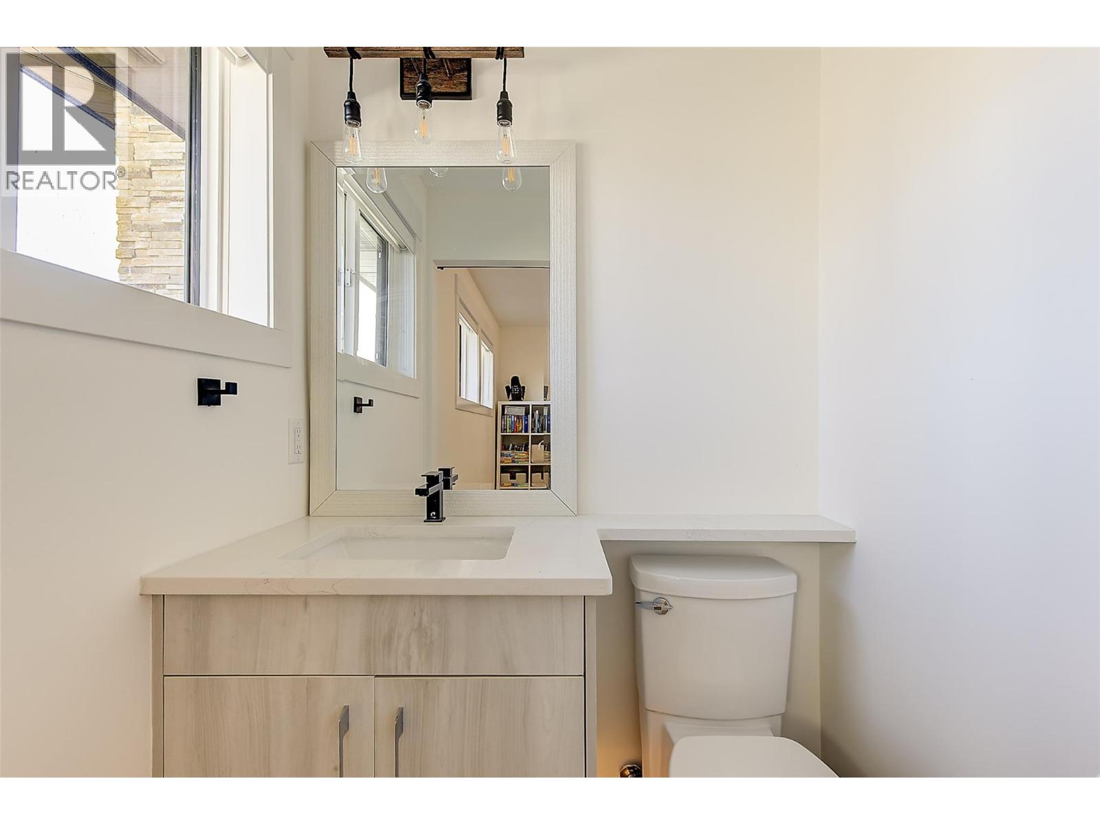  4354 Kensington Drive, Kelowna