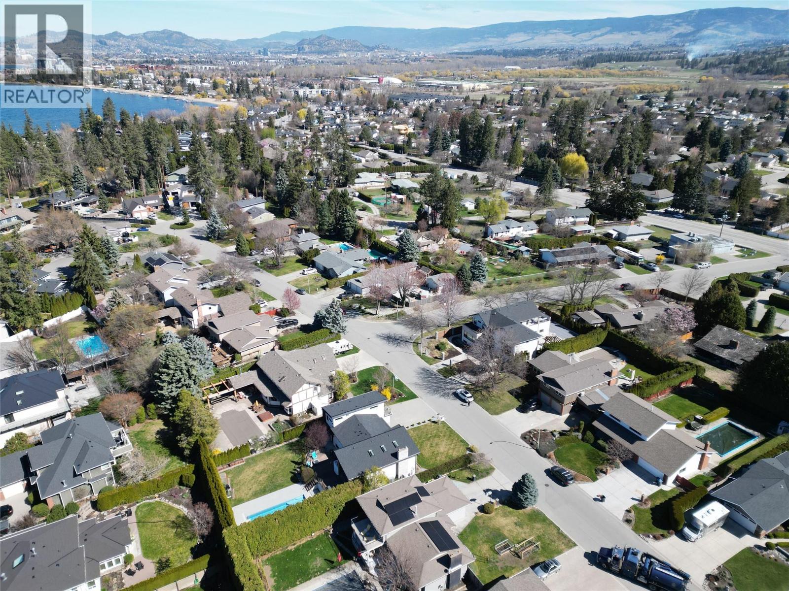  4354 Kensington Drive, Kelowna