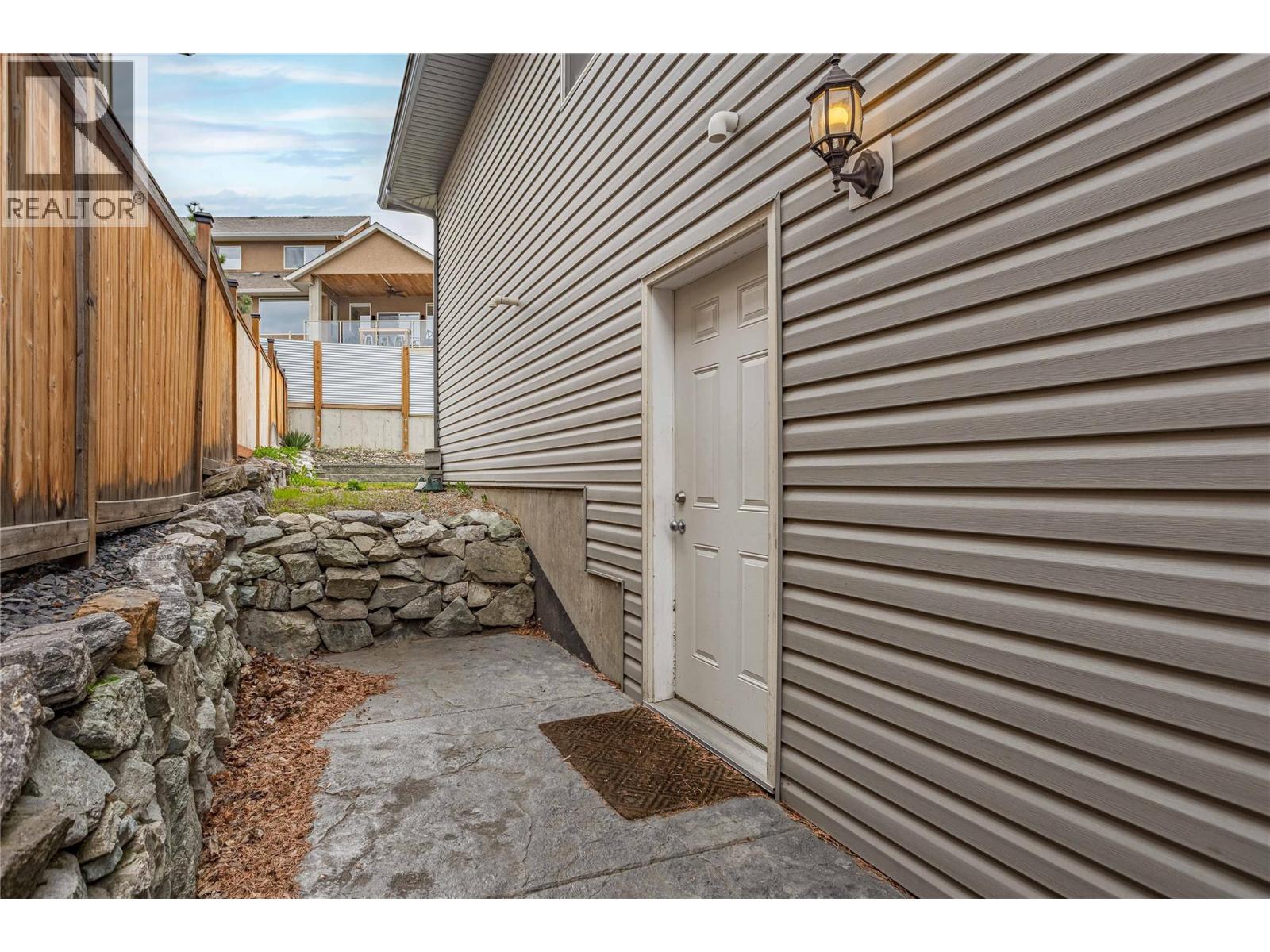  607 Lefevere Avenue, Kelowna