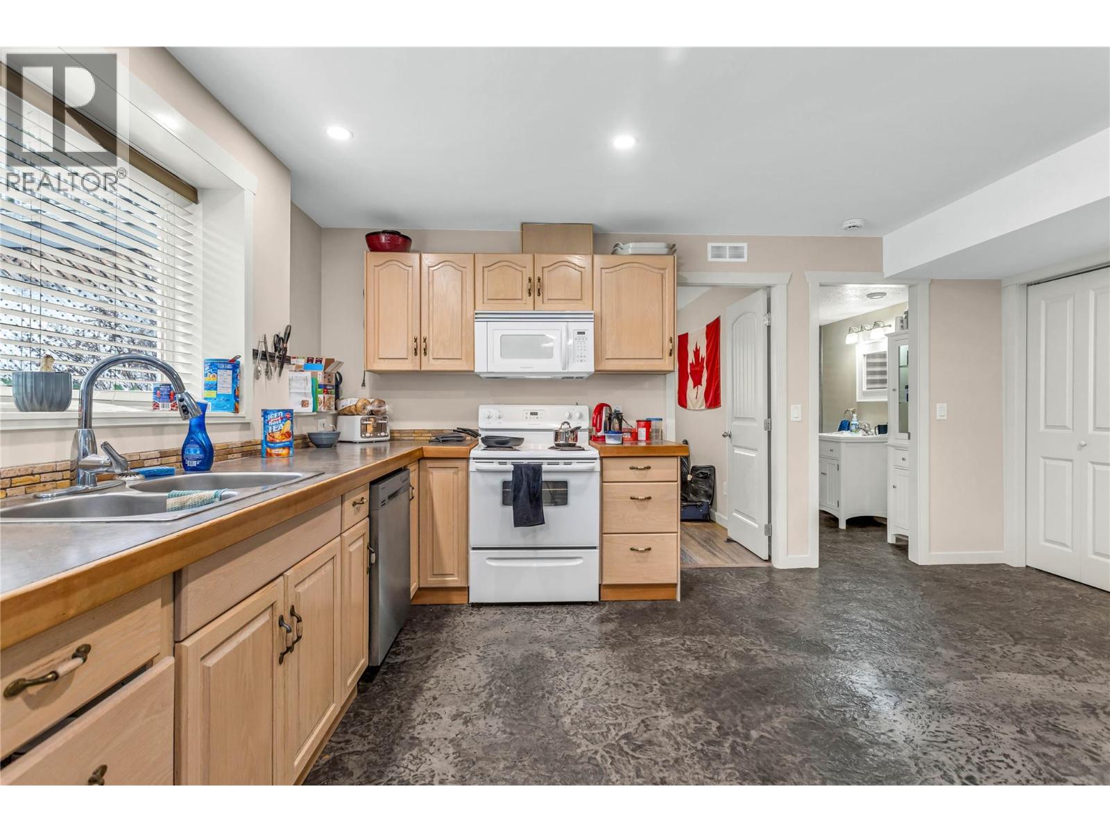  607 Lefevere Avenue, Kelowna