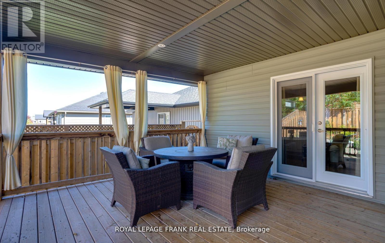 41 CORTLAND WAY - 32
