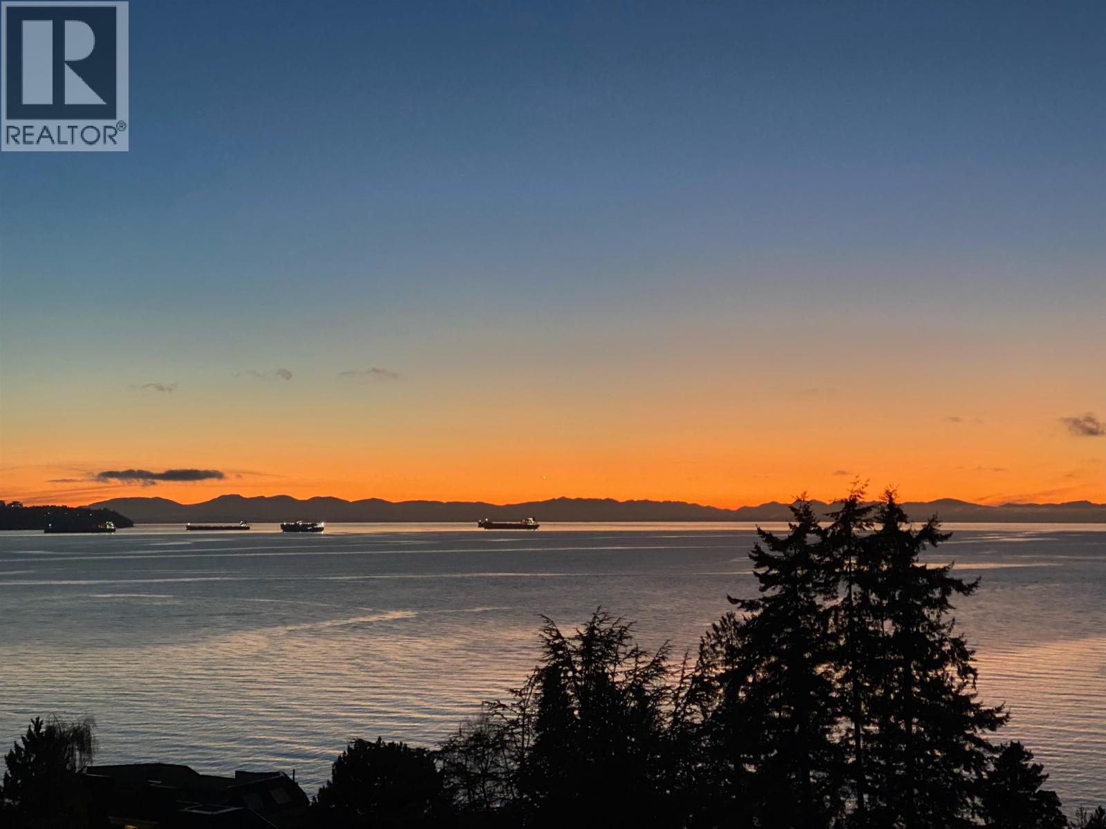 703 2167 BELLEVUE AVENUE, West Vancouver