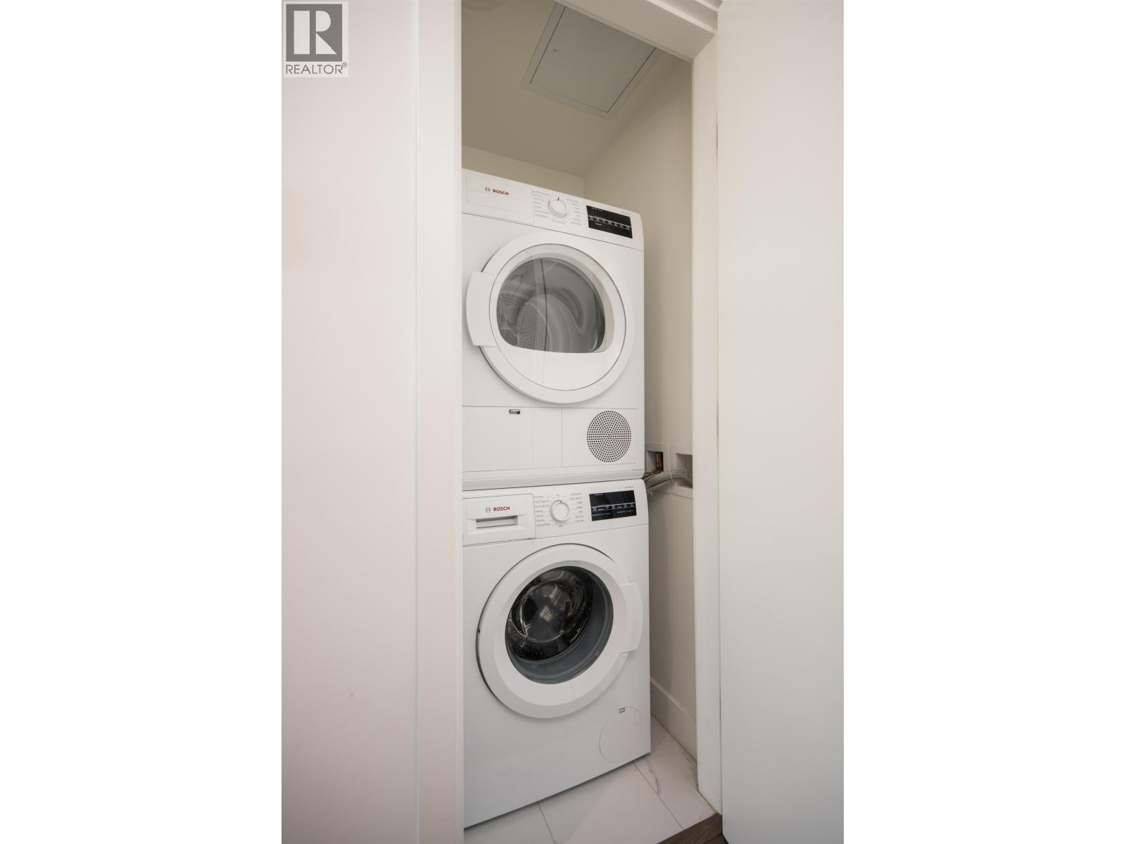 625 8133 COOK ROAD, Richmond