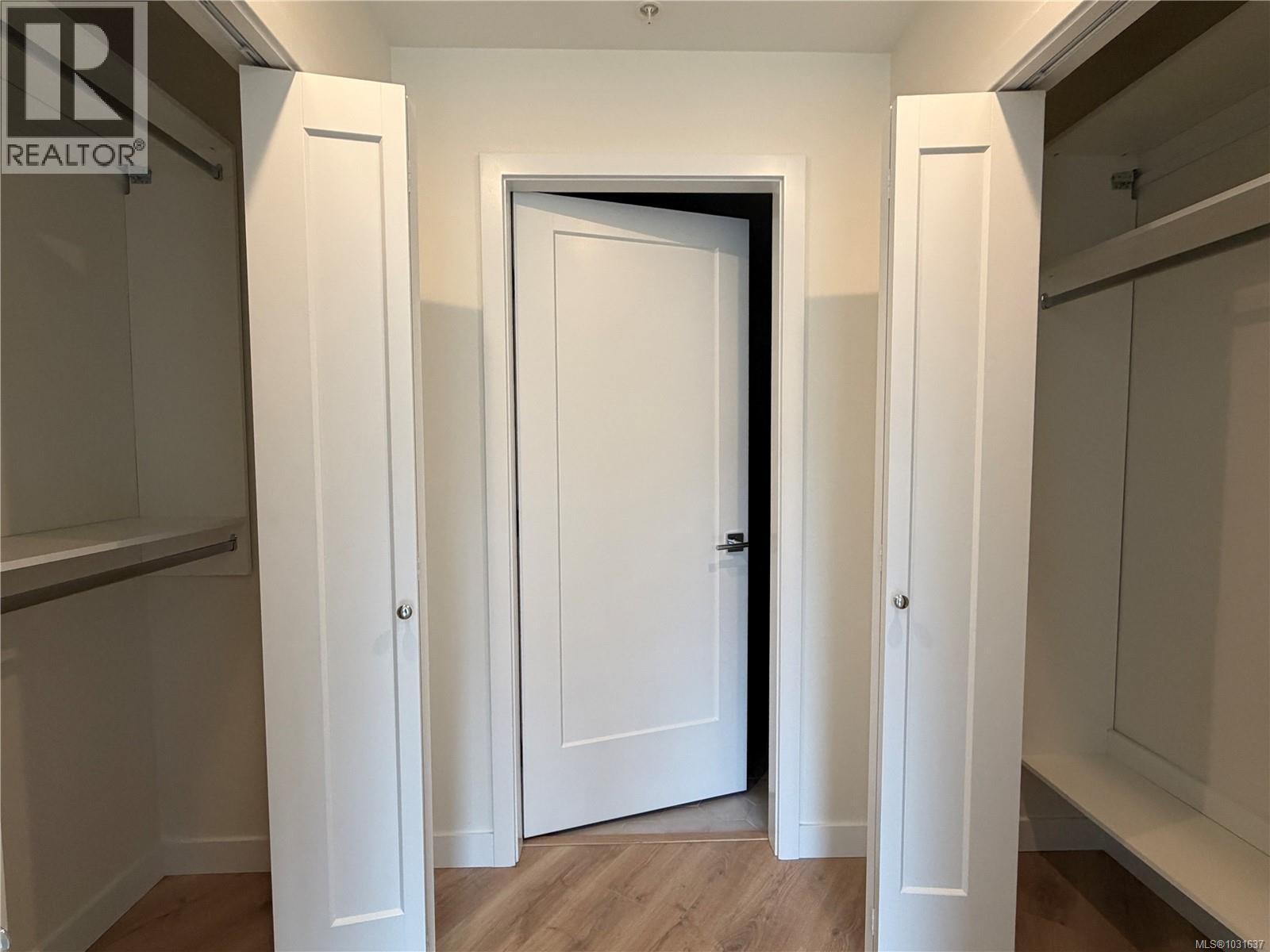 #401 2000 WEST PARK LANE - 16