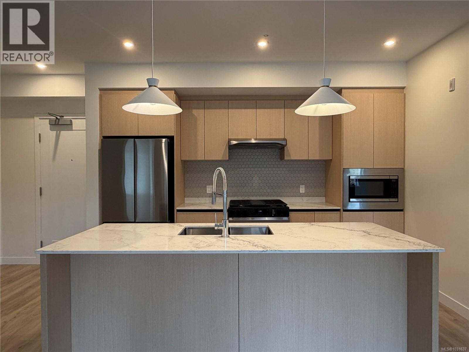 #401 2000 WEST PARK LANE - 4