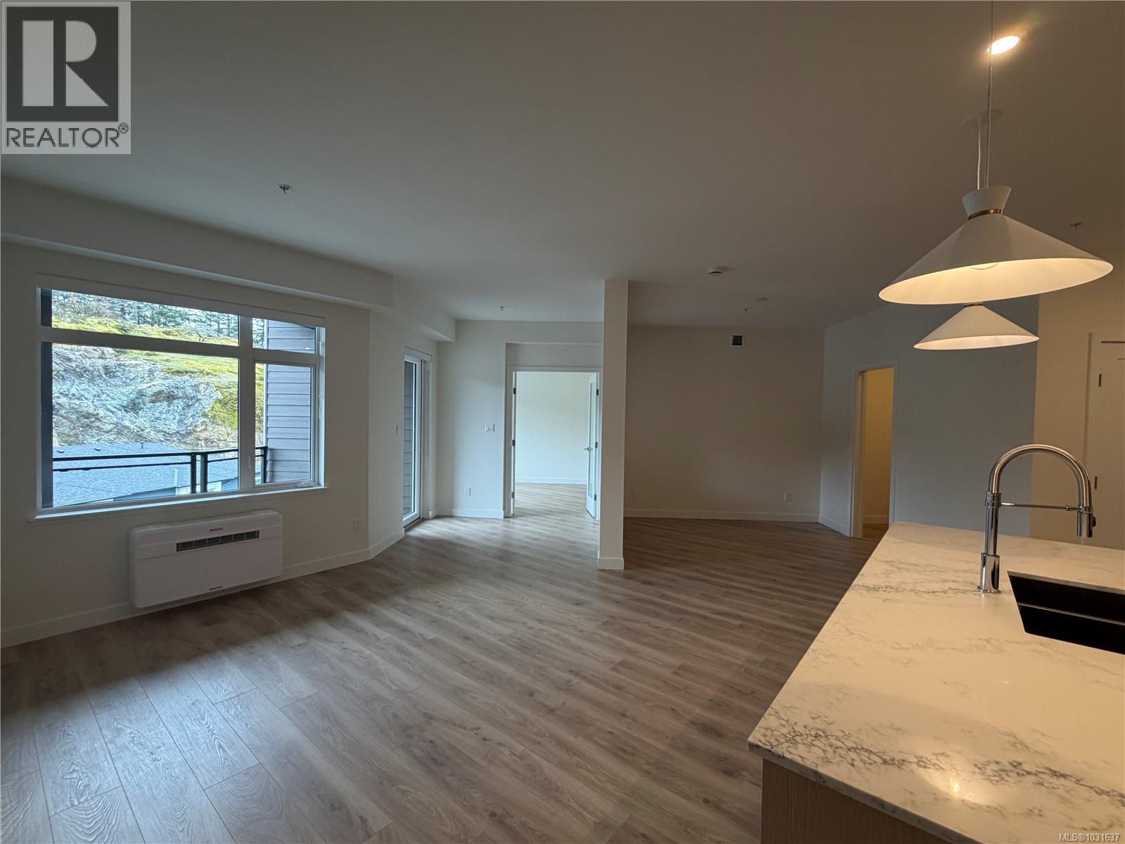 #401 2000 West Park Lane - 5