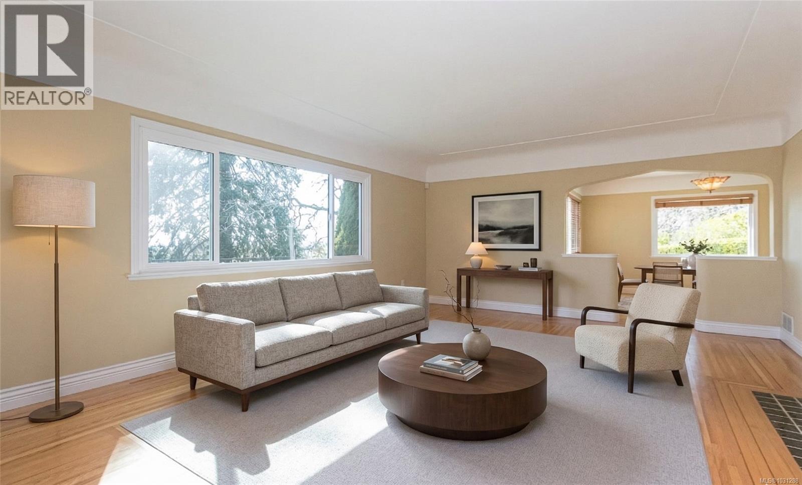 1184 CLOVELLY TERR - 11