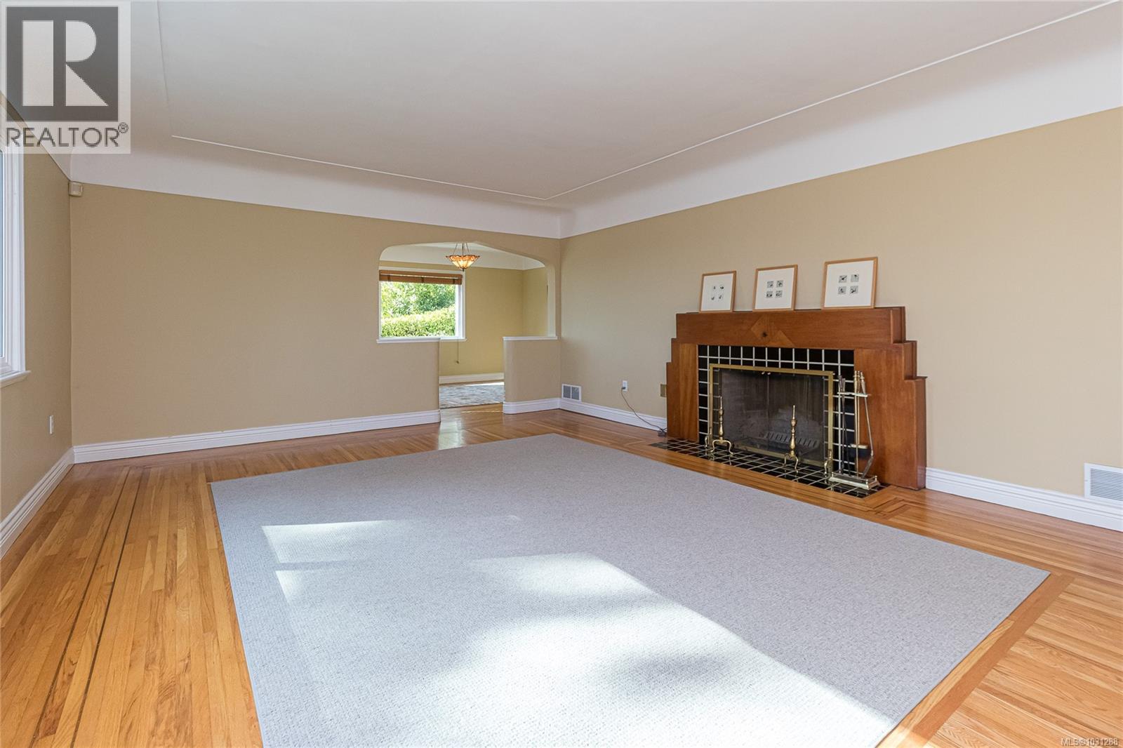 1184 CLOVELLY TERR - 14