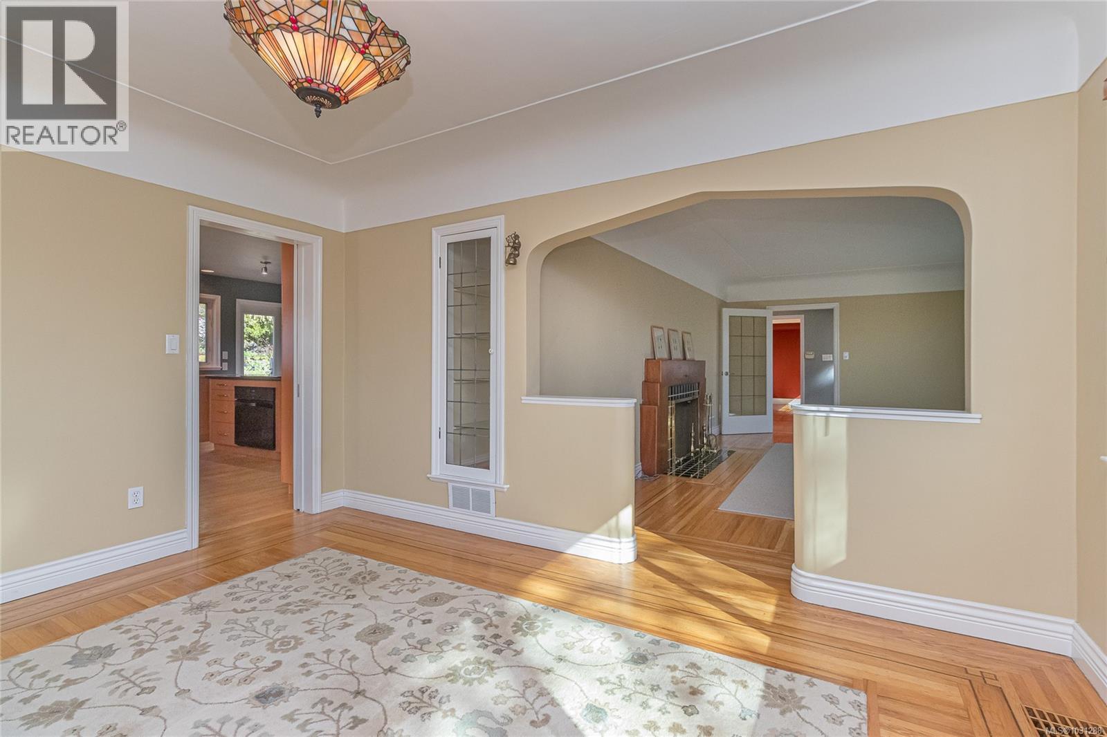 1184 CLOVELLY TERR - 19