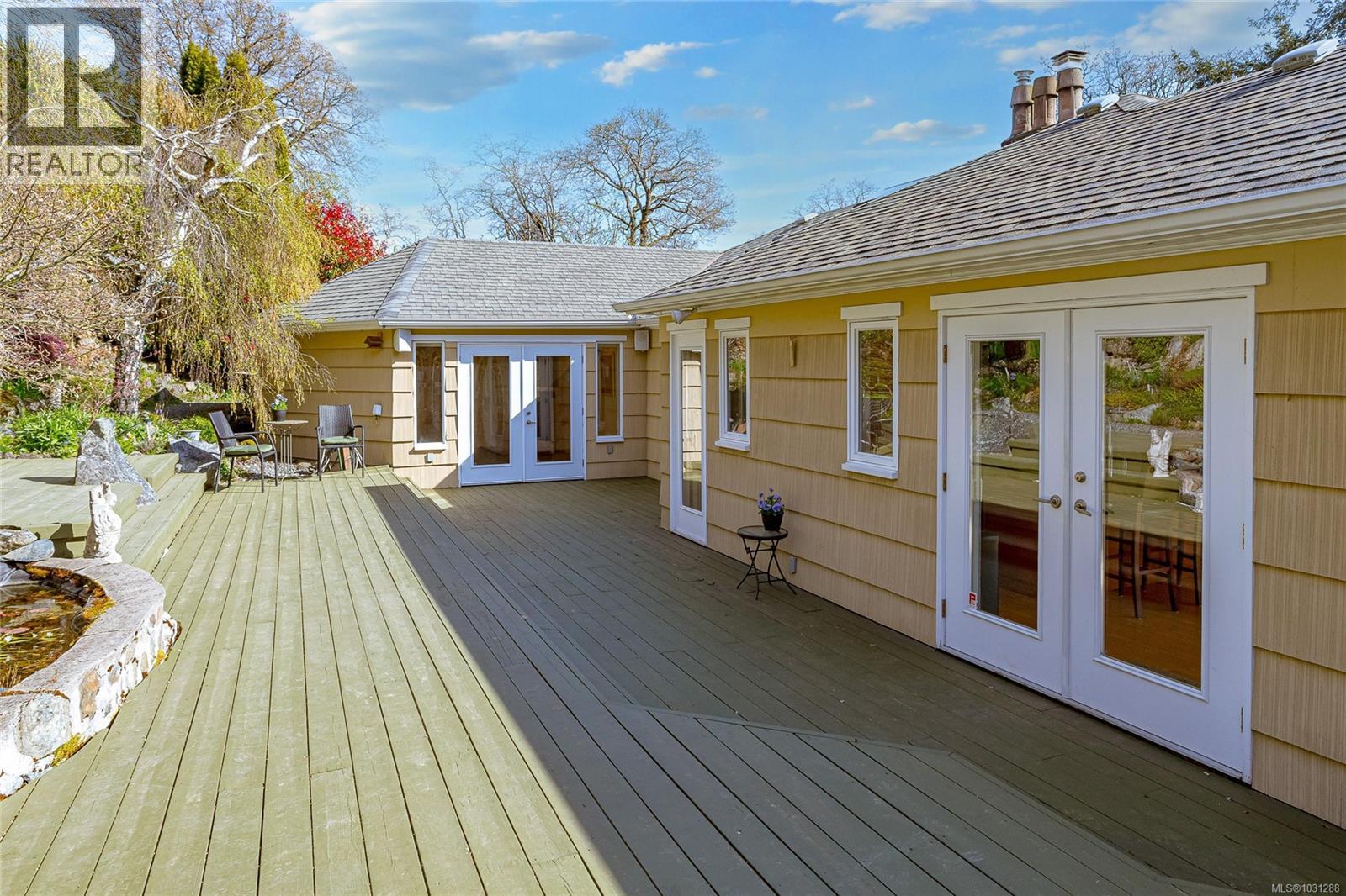 1184 CLOVELLY TERR - 41