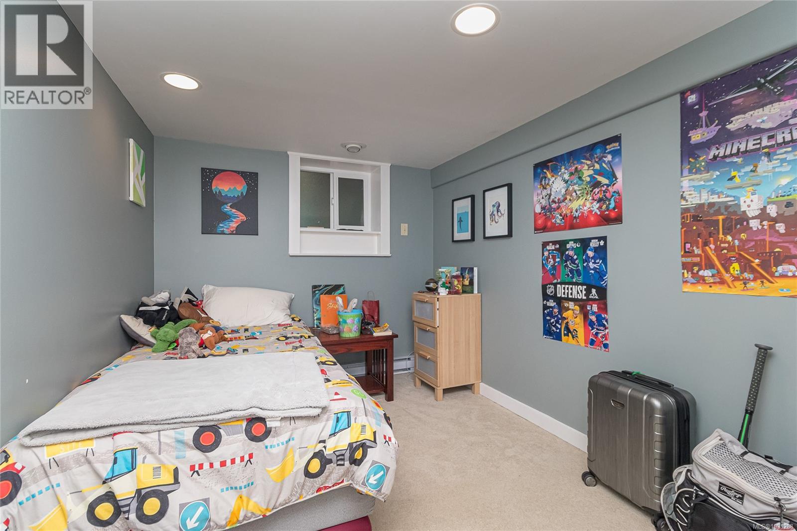 1184 CLOVELLY TERR - 62