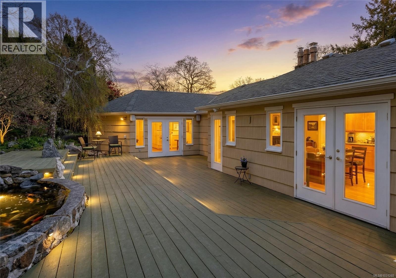 1184 CLOVELLY TERR - 78