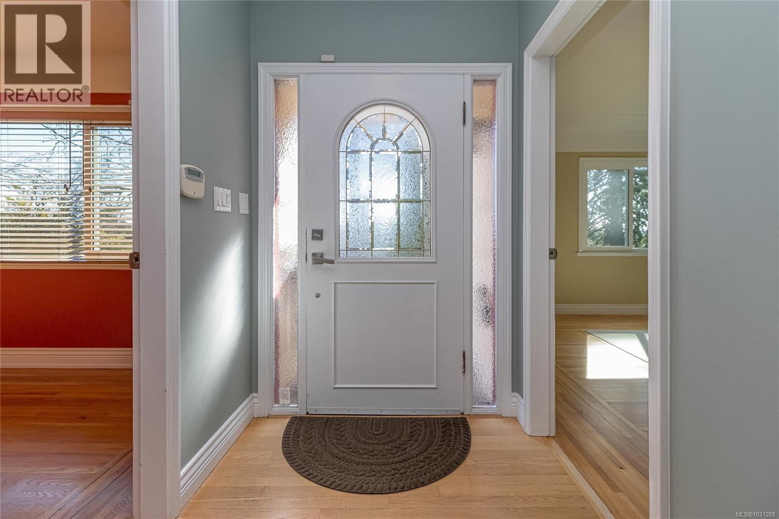 1184 CLOVELLY TERR - 9