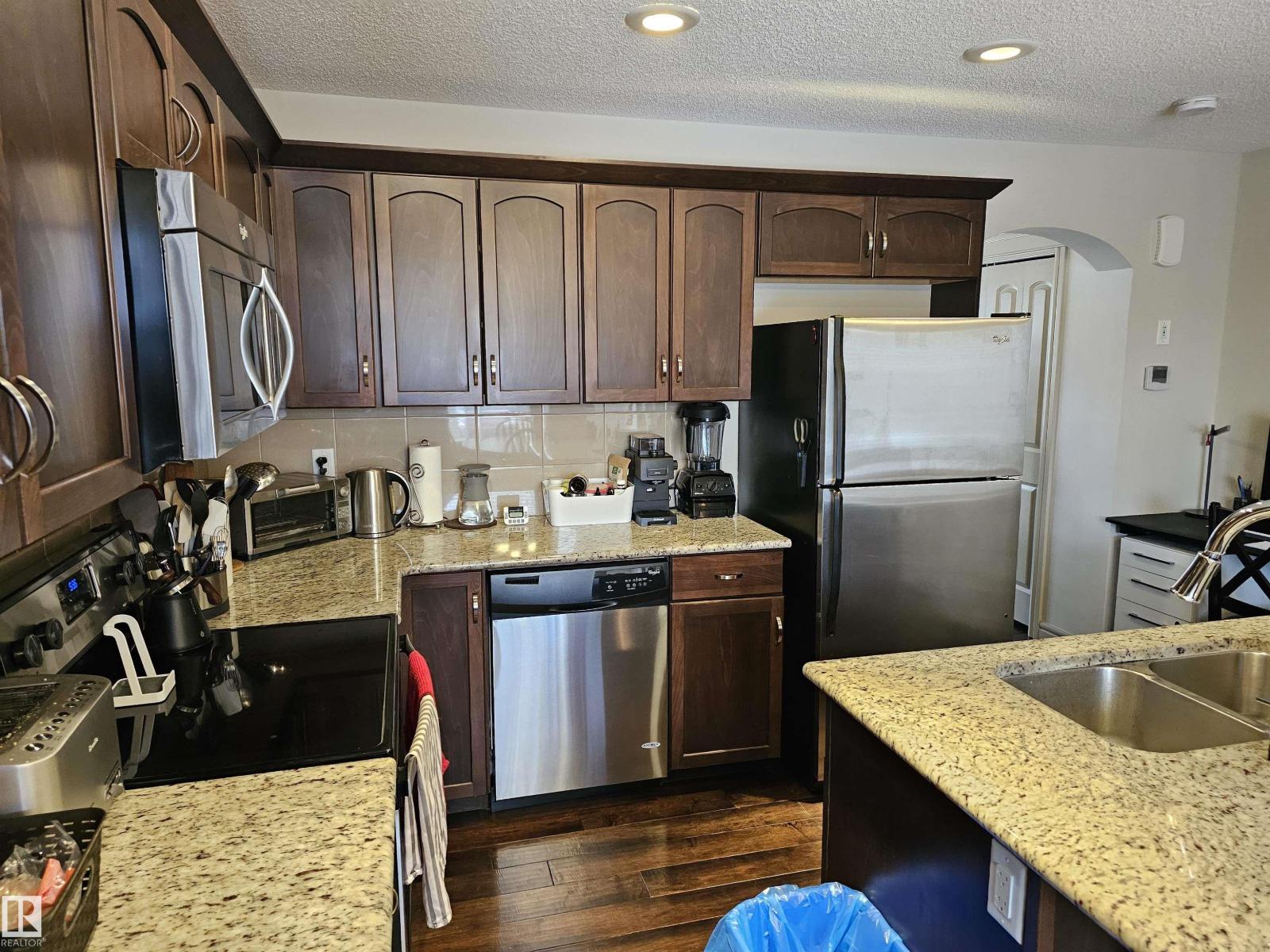 2911 15 ST NW, Edmonton