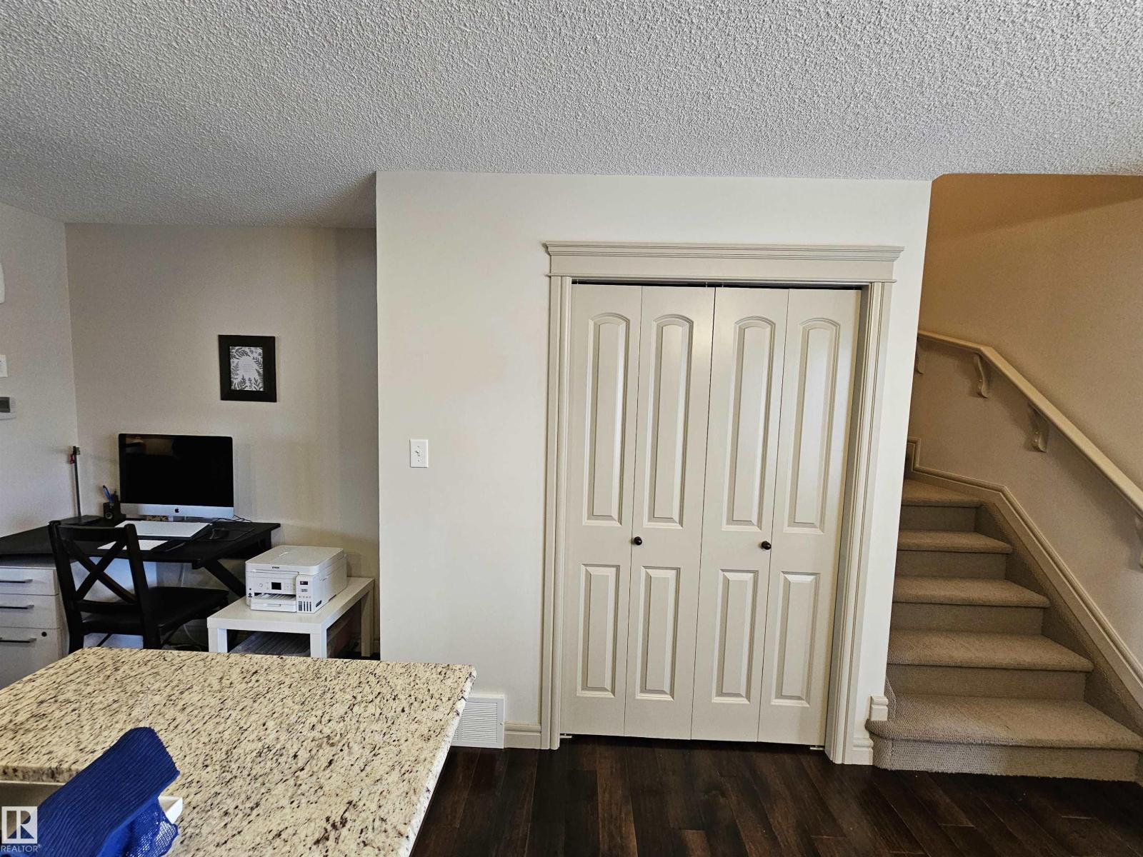 2911 15 ST NW, Edmonton