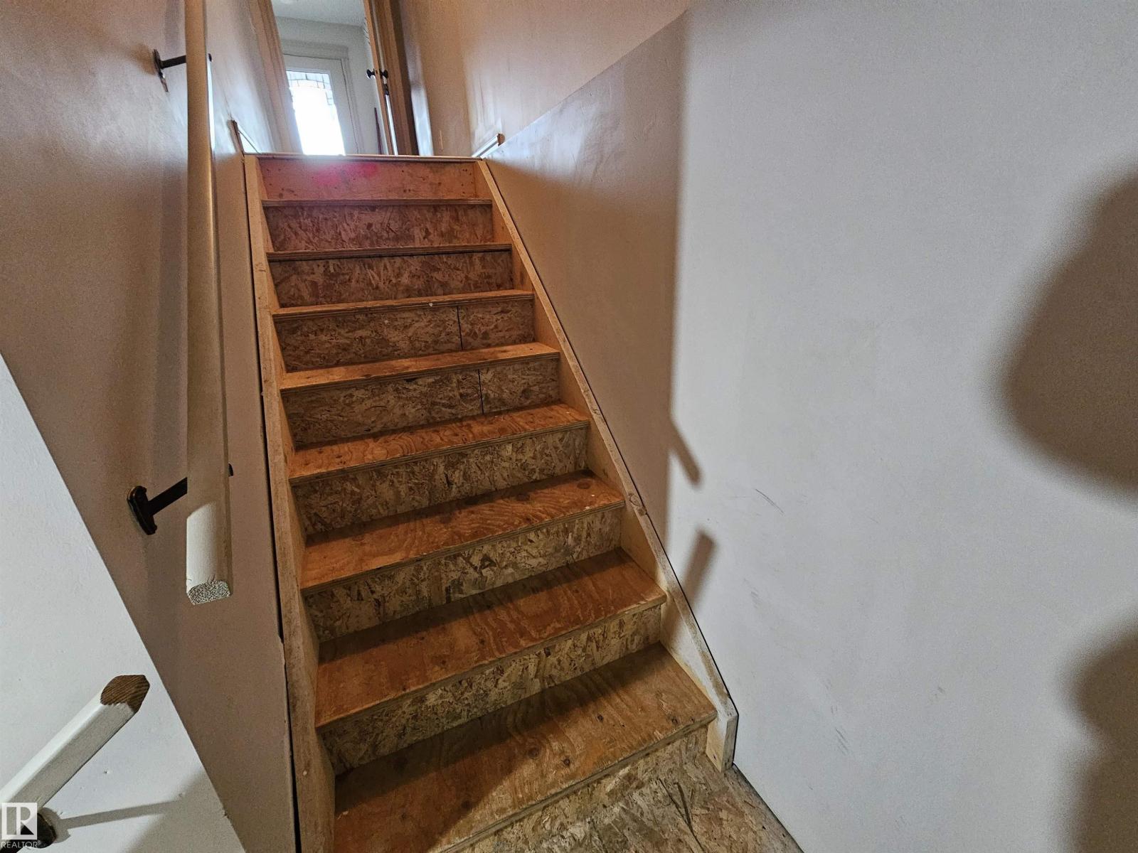 2911 15 ST NW, Edmonton